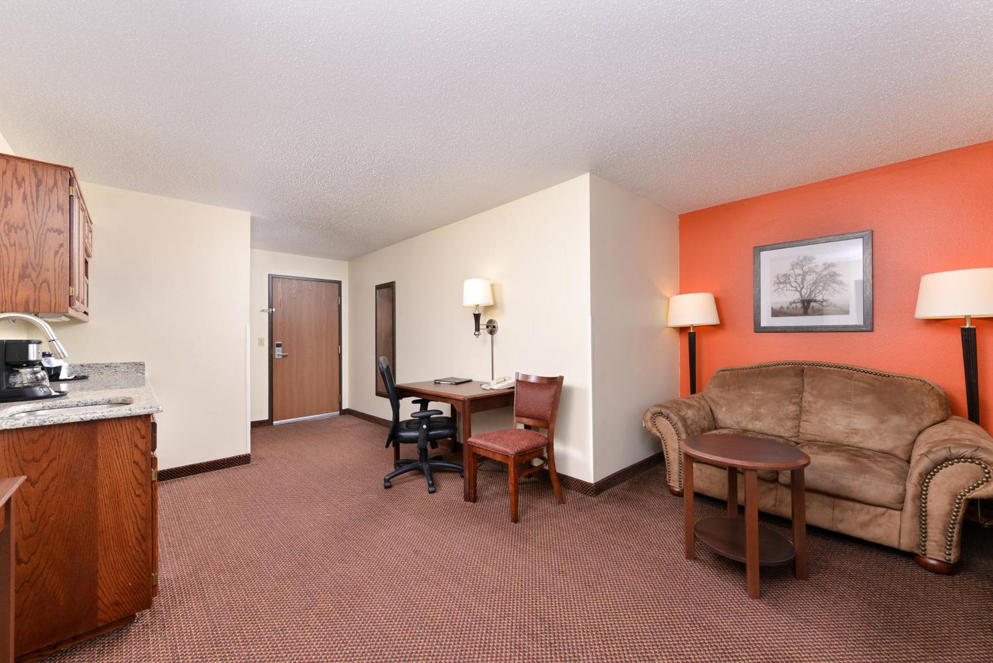 One-Bedroom King Suite Non-Smoking