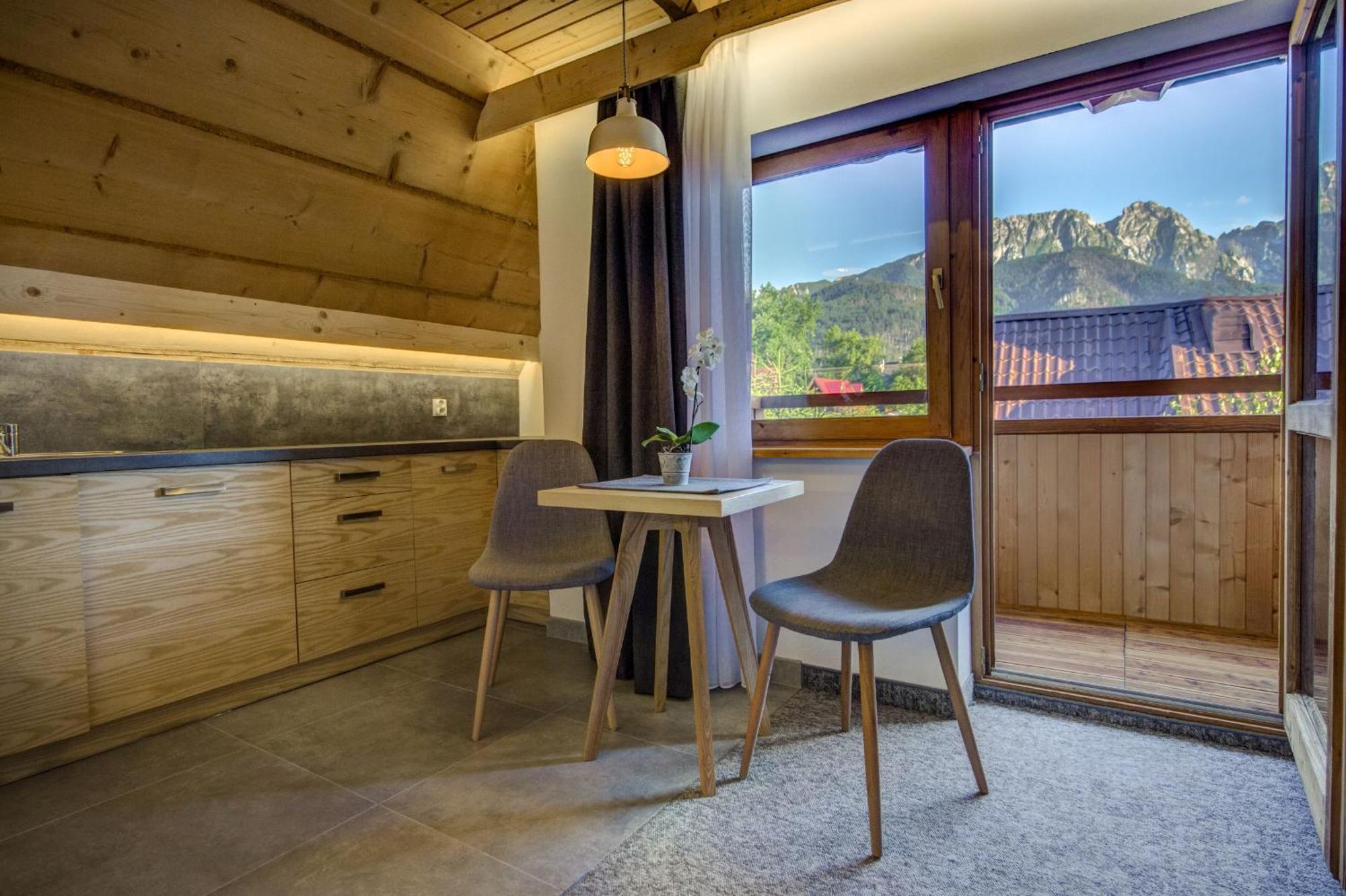 One-Bedroom Apartment Annex