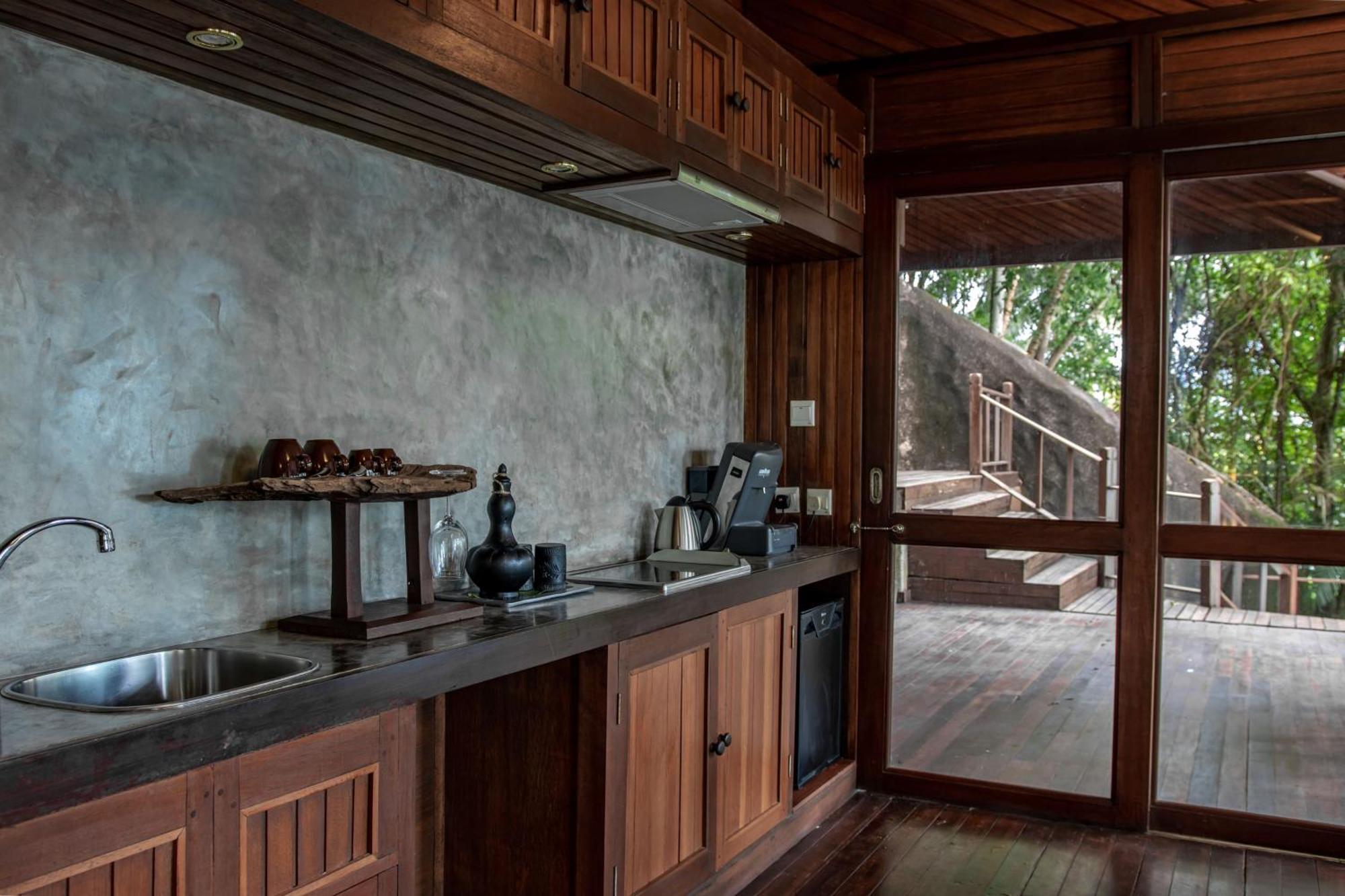 Seaview Sarang Kitchenette Partial Sea View