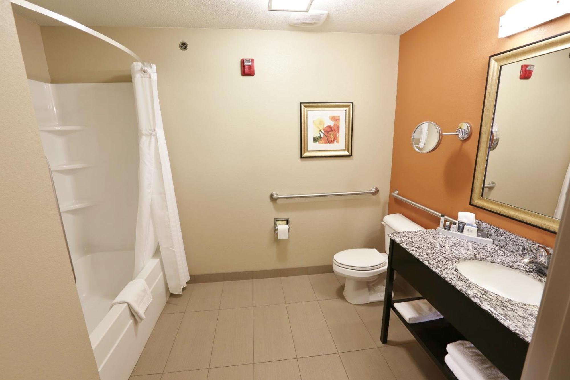 Double Queen Suite Non-Smoking