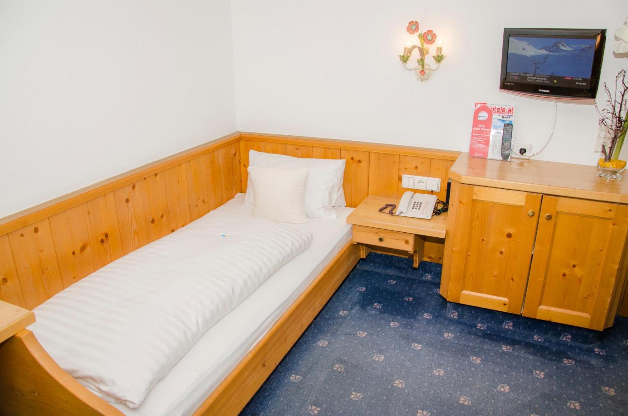 Standard Single Room
