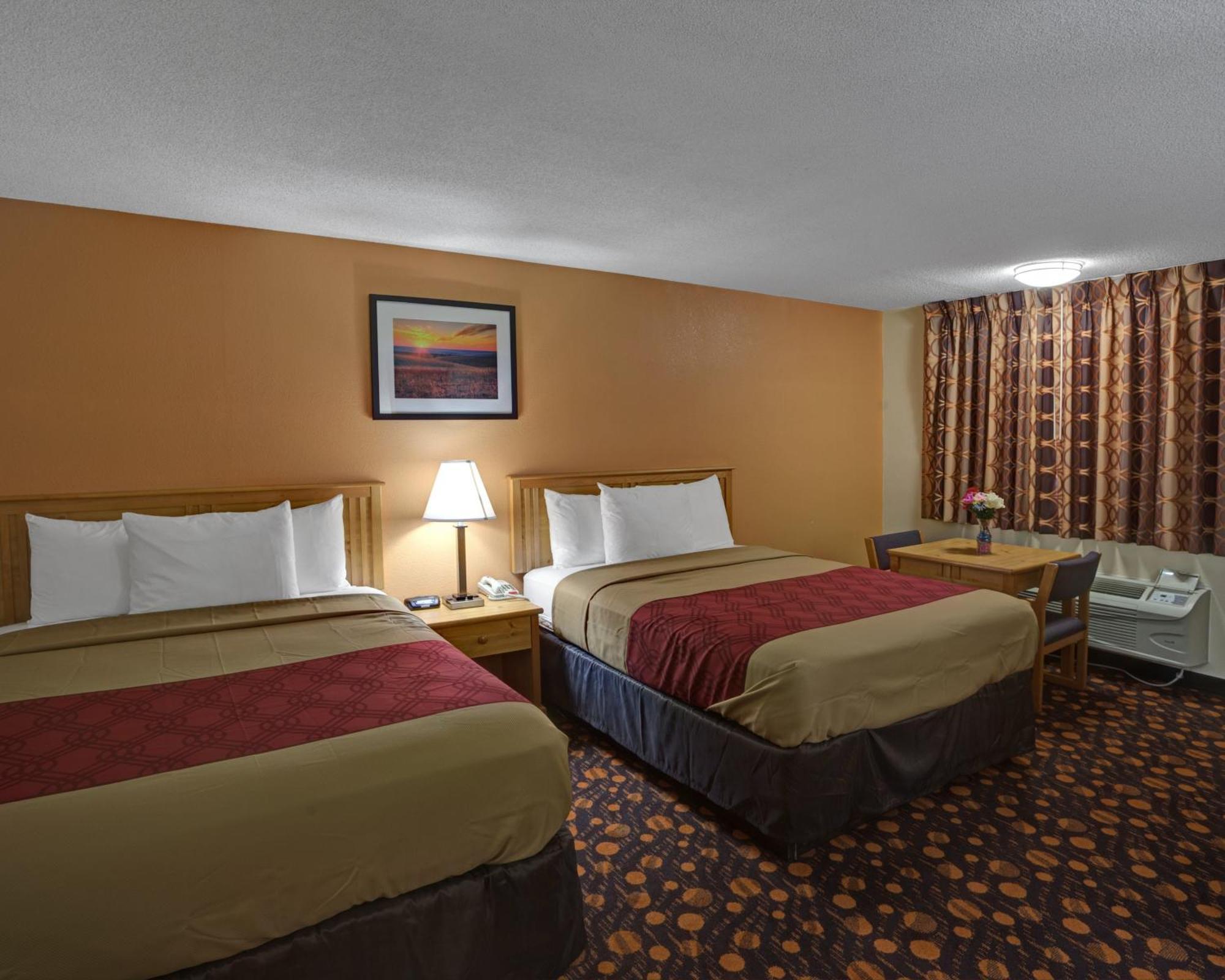 Queen Room Two Queen Beds Non-Smoking