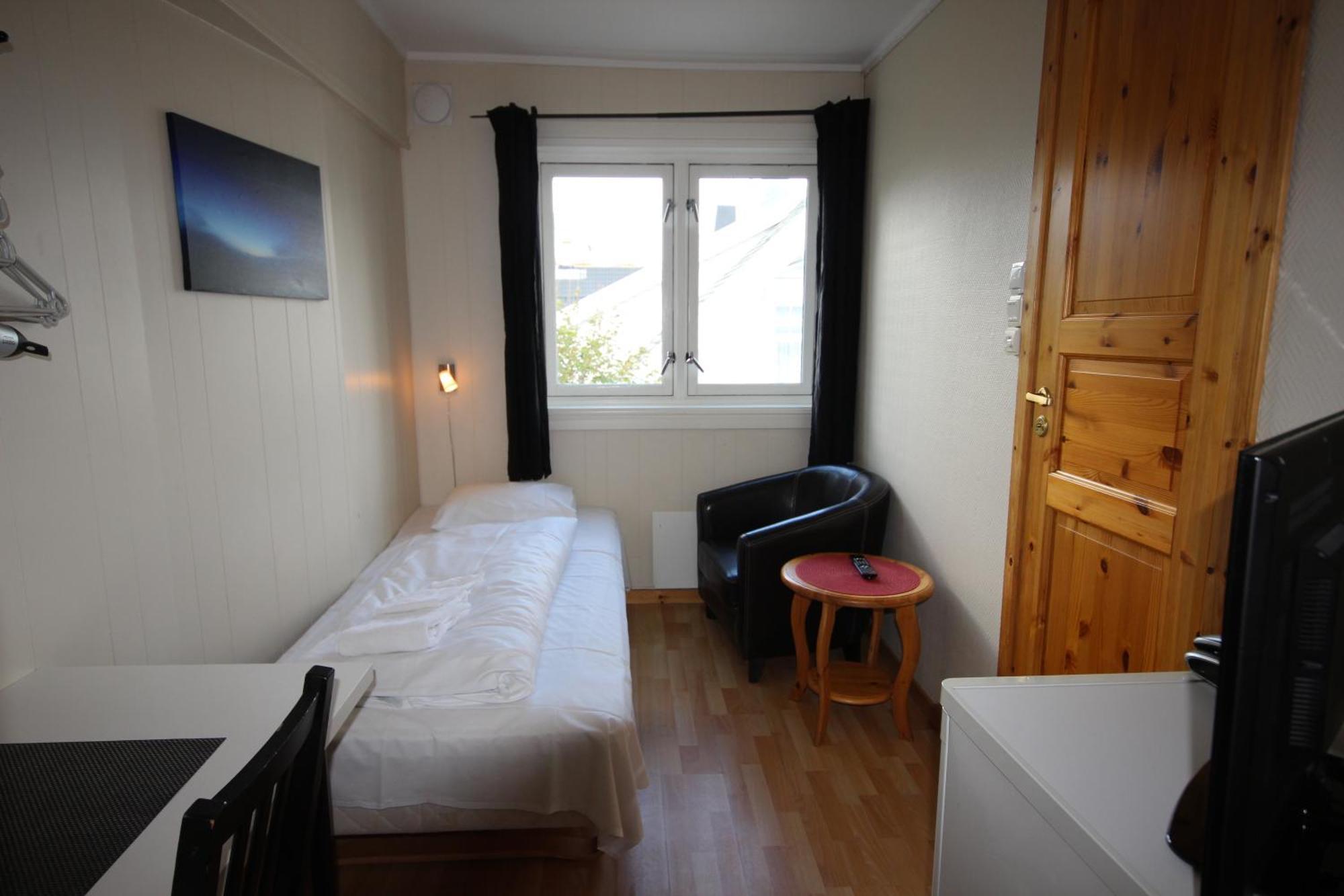 Single Room Private Bathroom