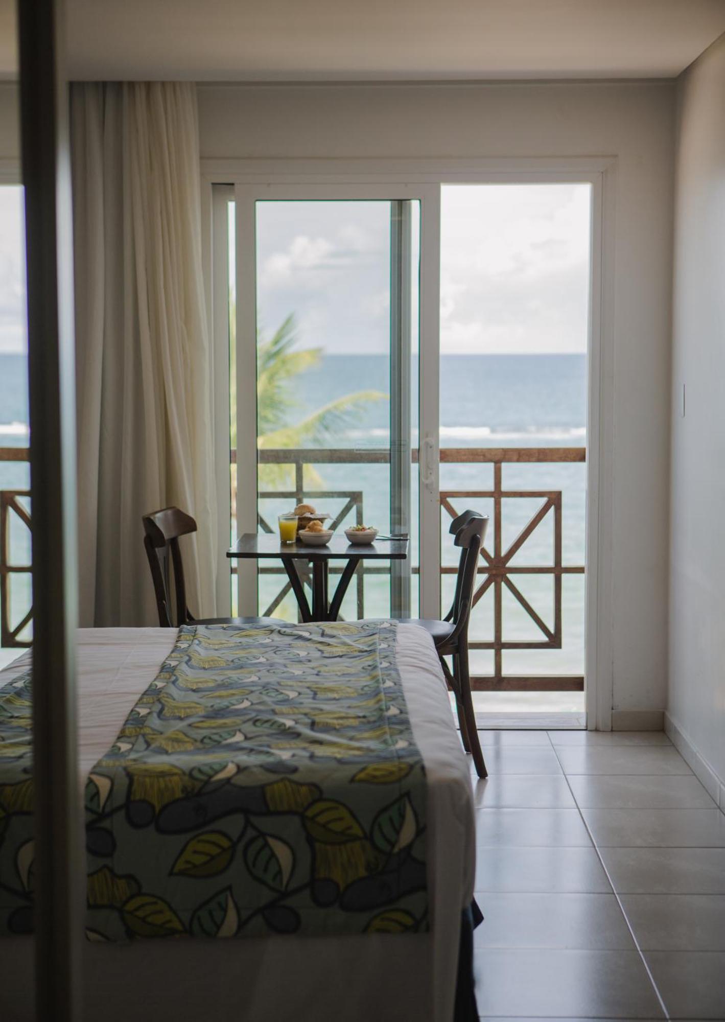 Double or Twin Room Sea View