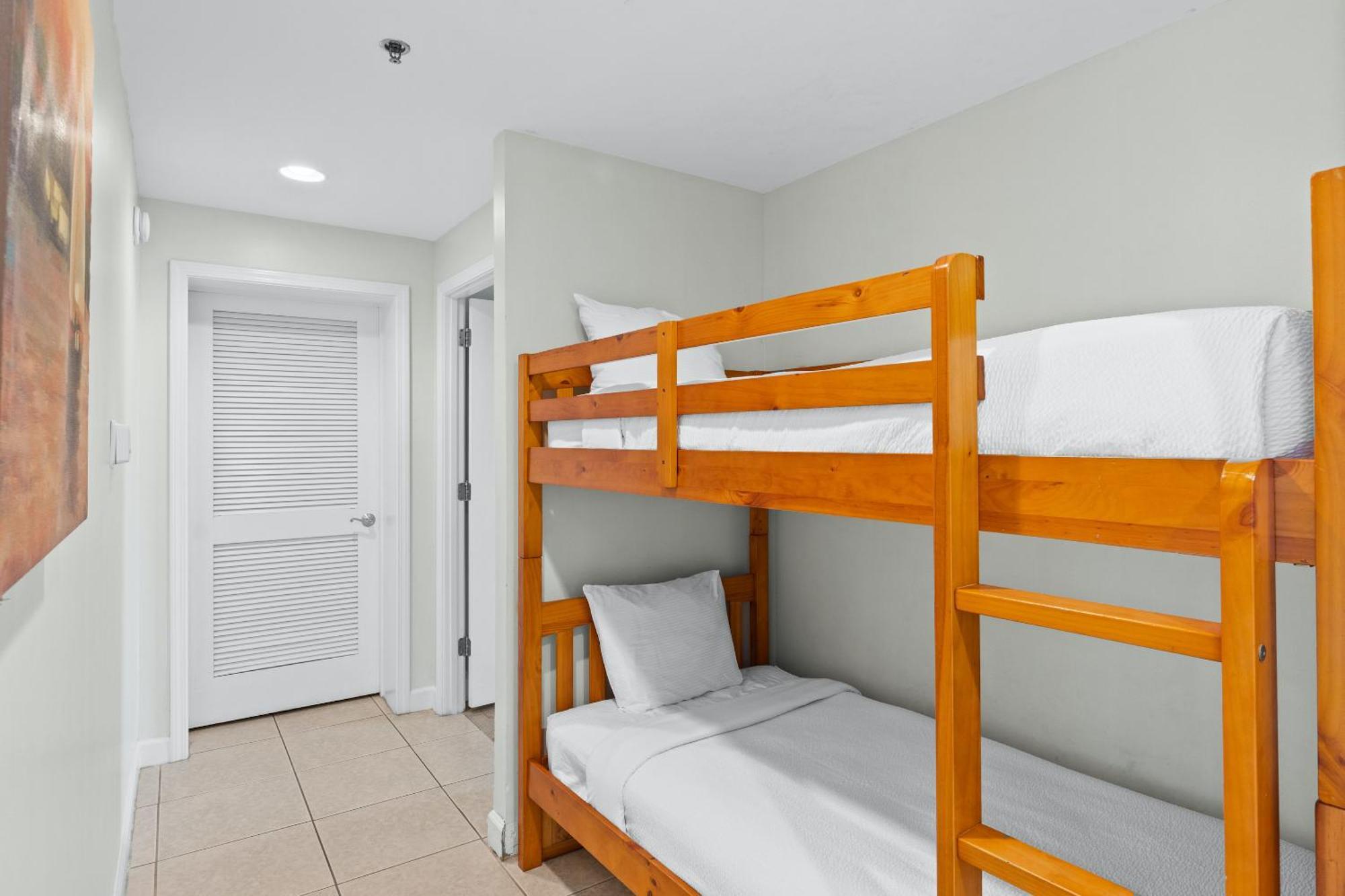 Two-Bedroom Apartment 2004E