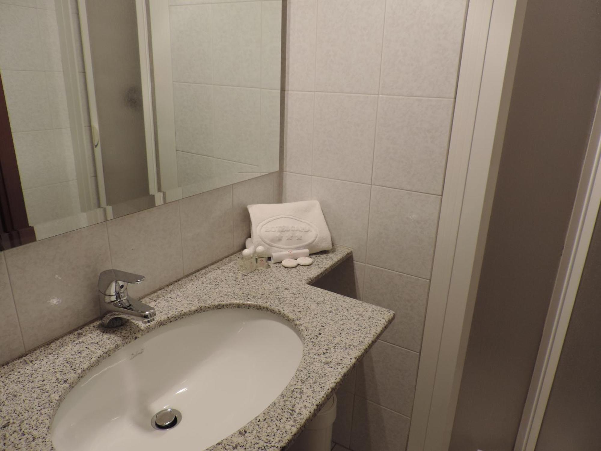 Economy Single Room