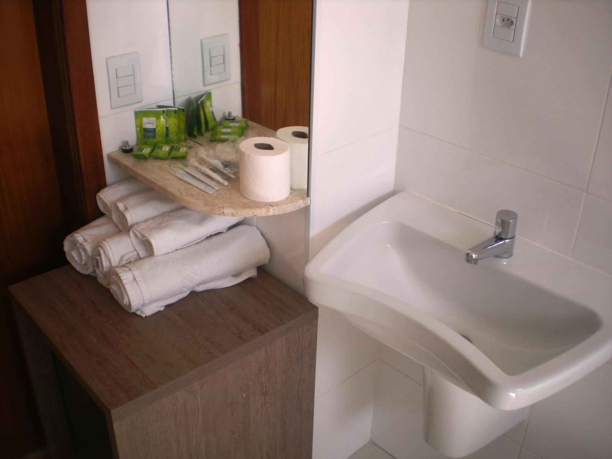 King Room Roll Shower Disability Access