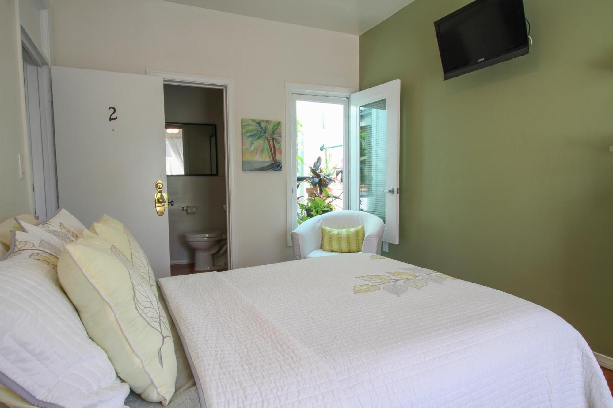 Deluxe Full
