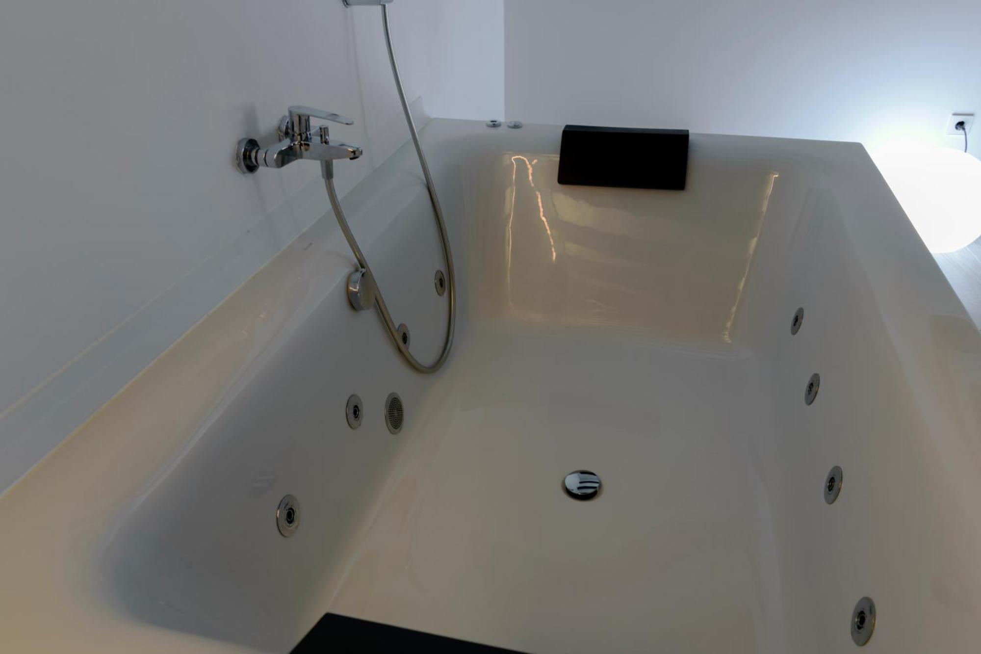 Suite Junior Spa Bath Private Terrace