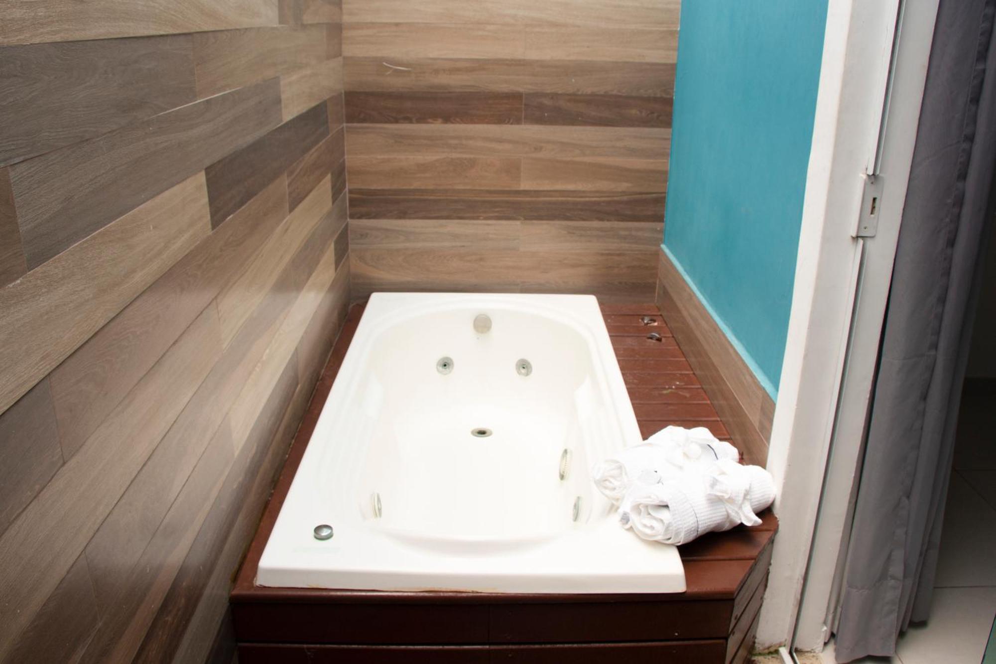 Double Room Spa Bath