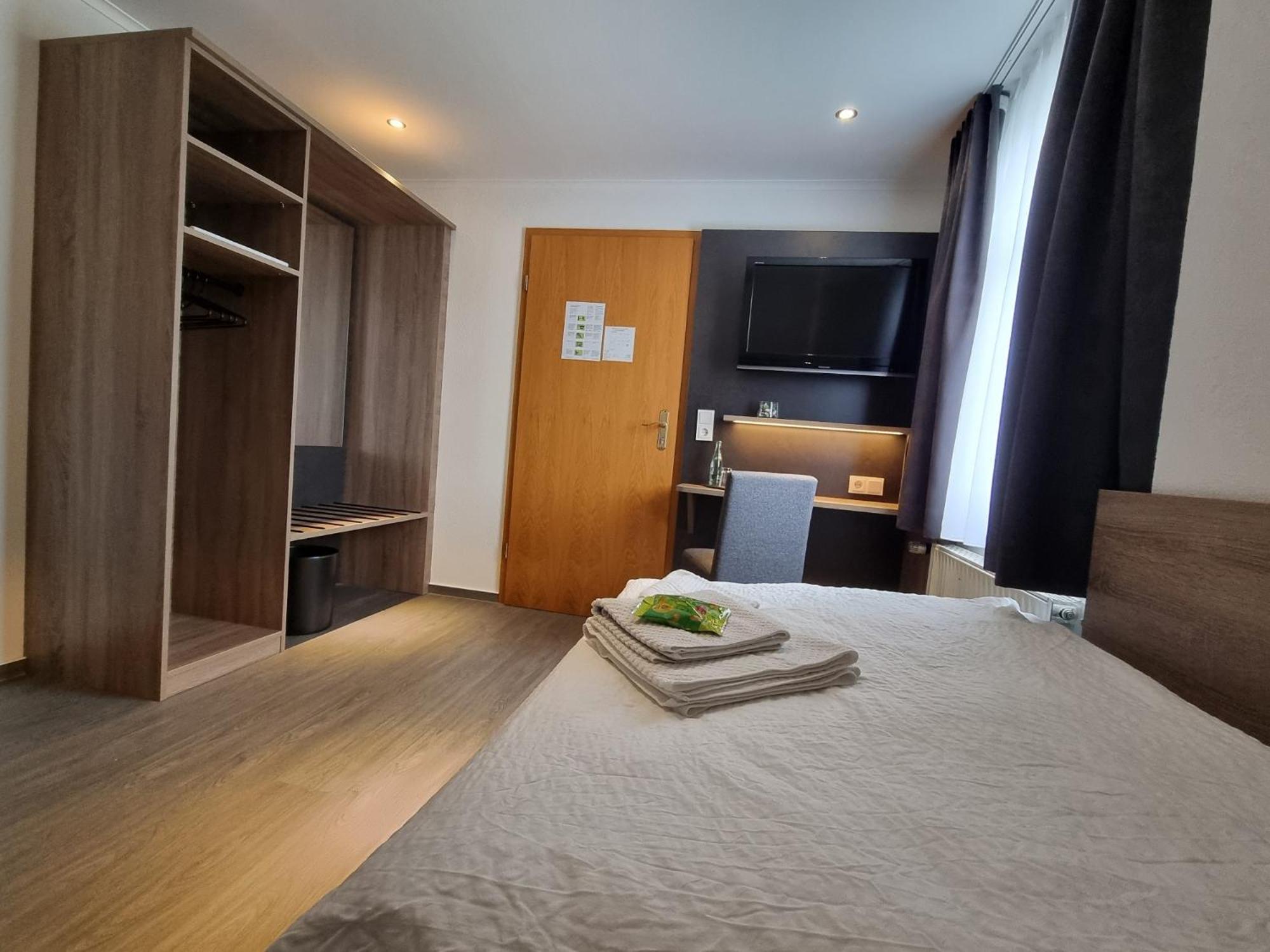 Deluxe Single Room