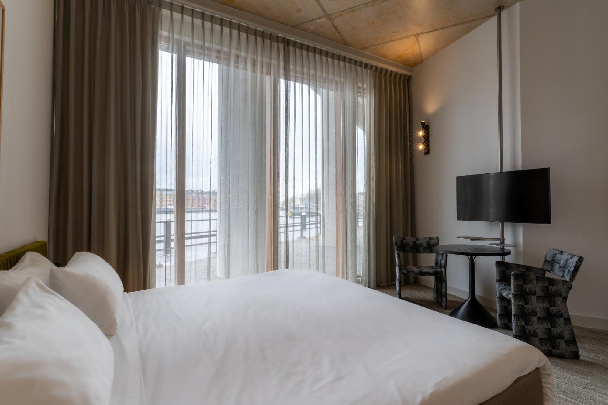Deluxe Double or Twin Room – Riverfront View