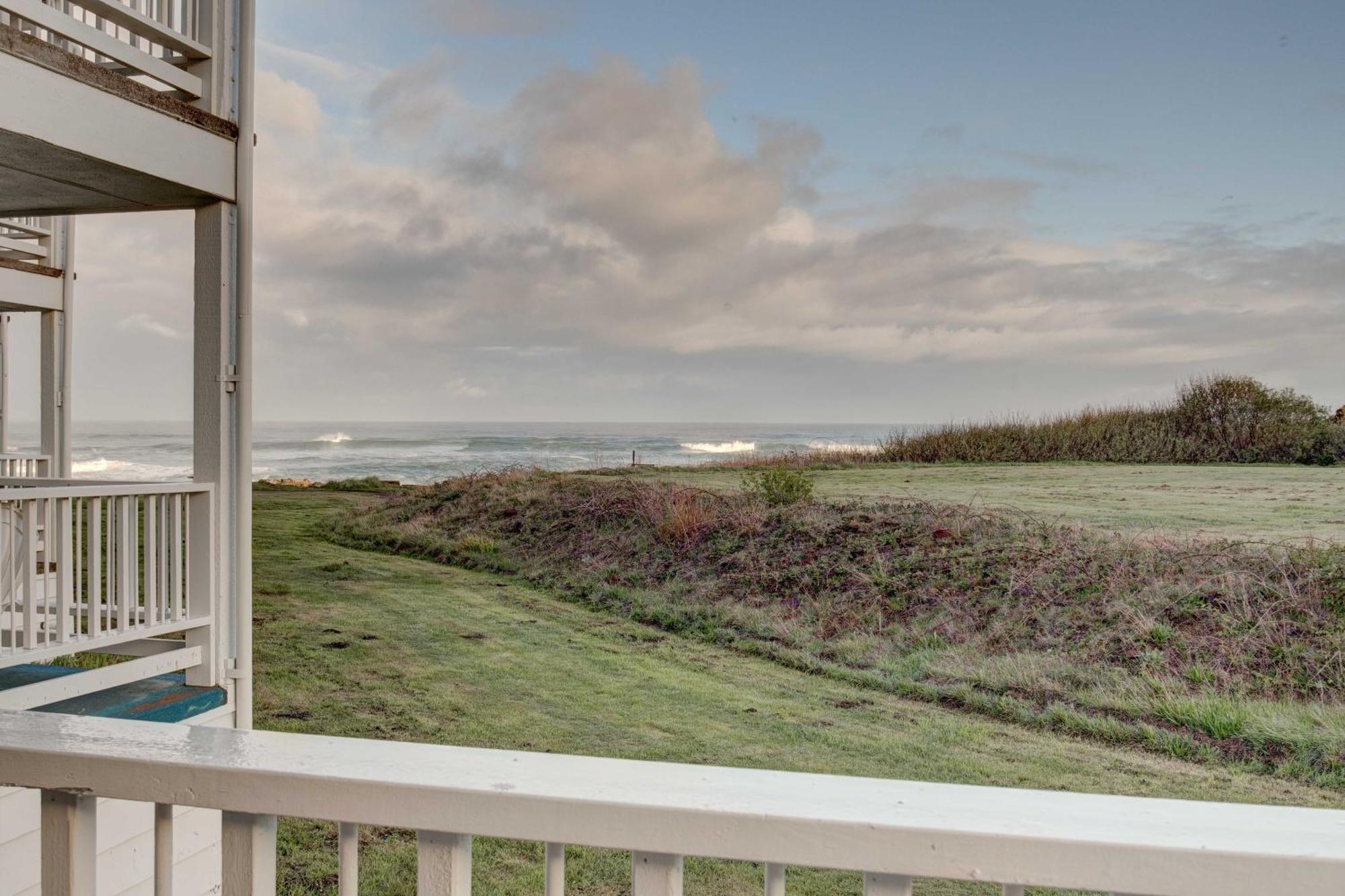 Queen Room Two Queen Beds Ocean View Pet Friendly