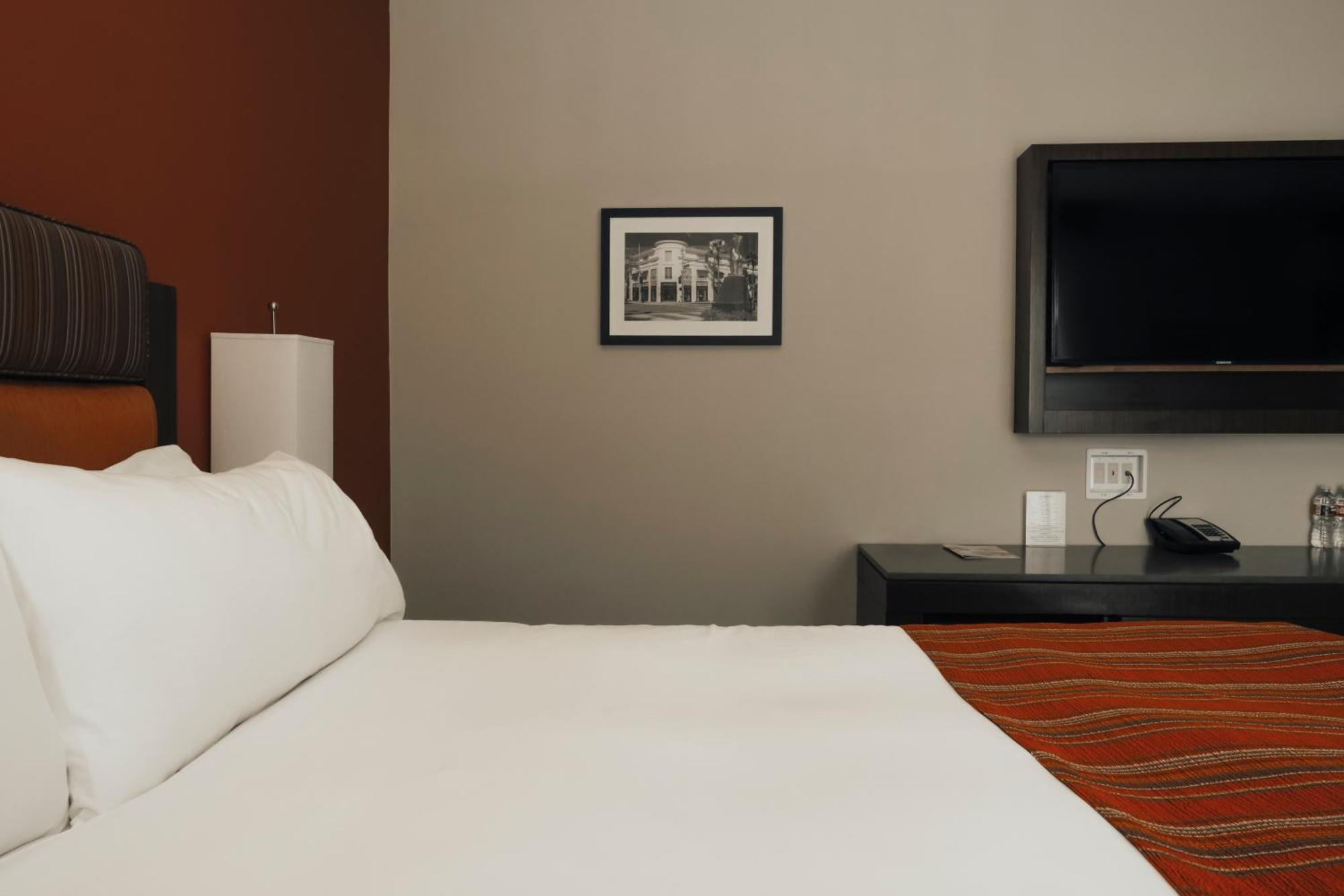 Traditional King Room
