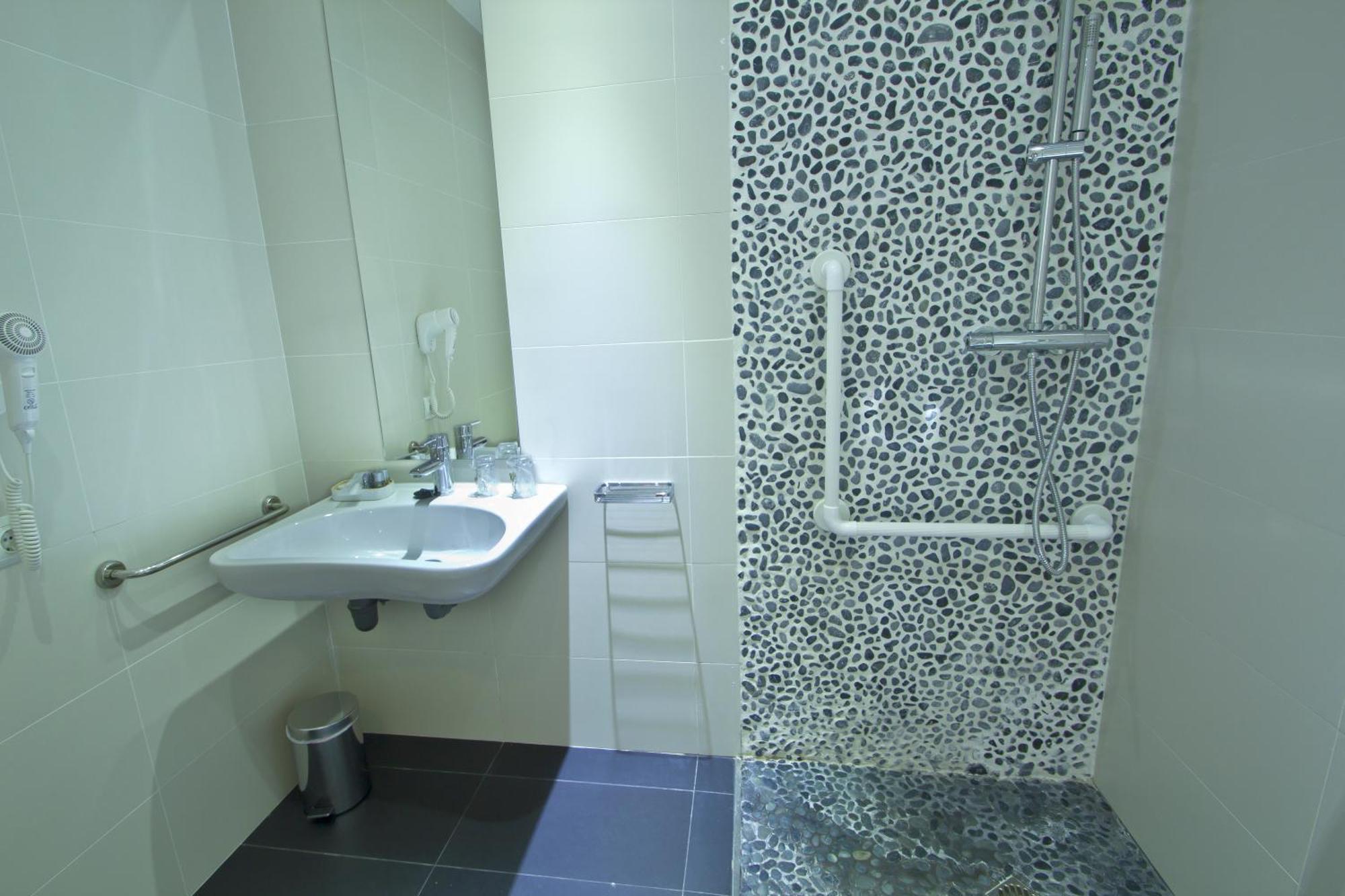 Habitación Doble adaptada para personas con discapacidad - 2 camas