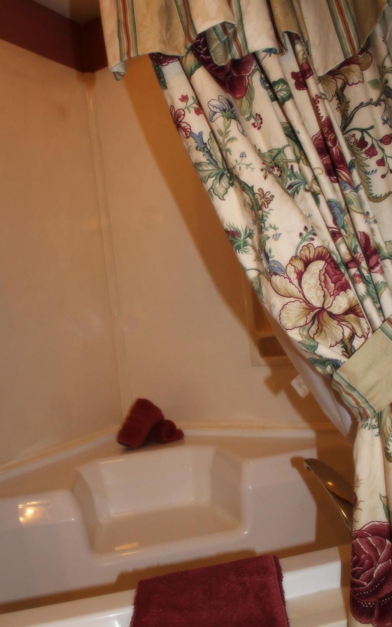 Queen Suite
