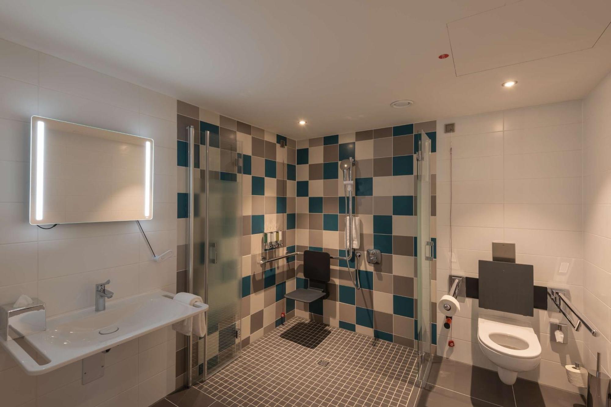 Family Connecting Rooms