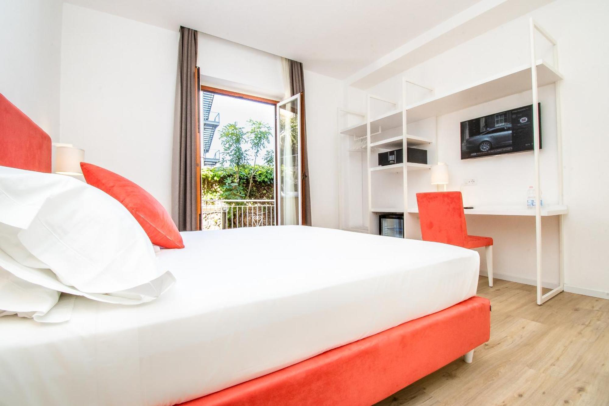 Double or Twin Room Balcony