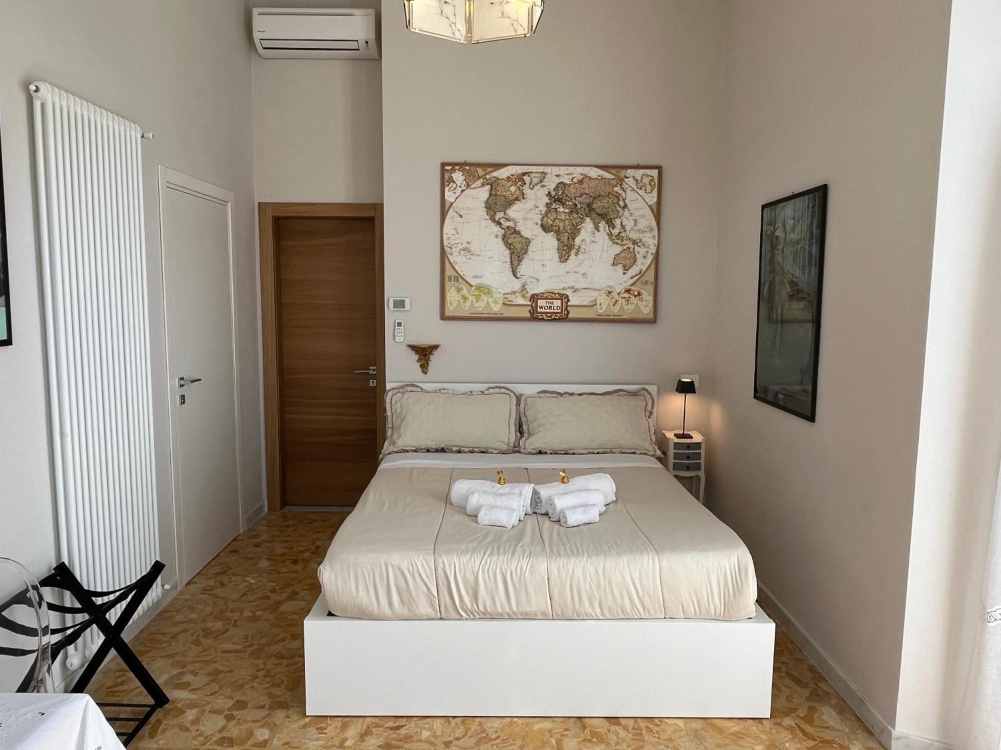 Double Room Private External Bathroom
