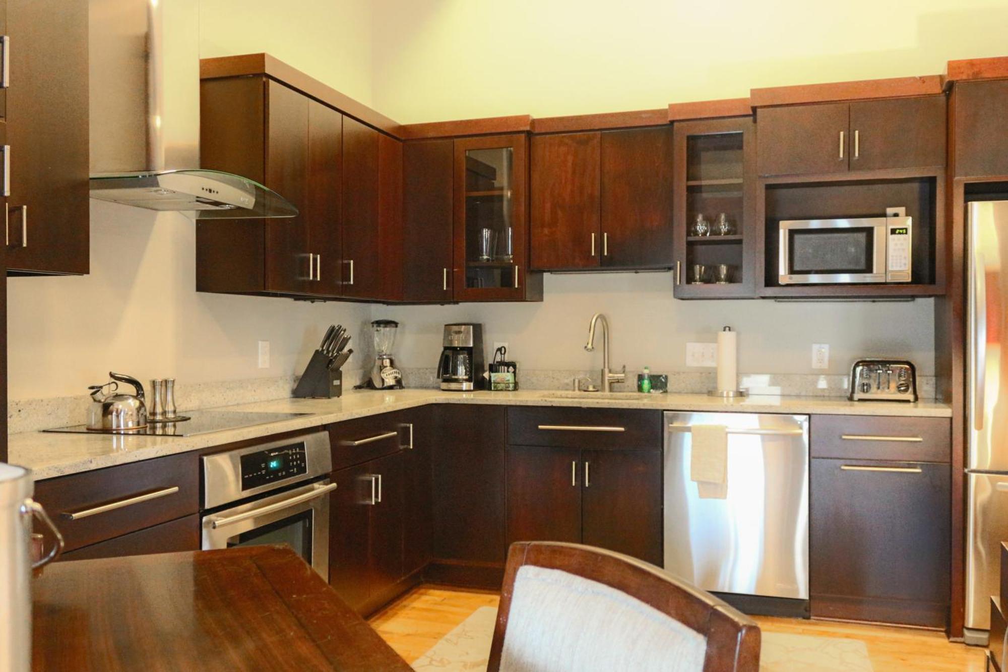 Luxury One-Bedroom Suite Terrace