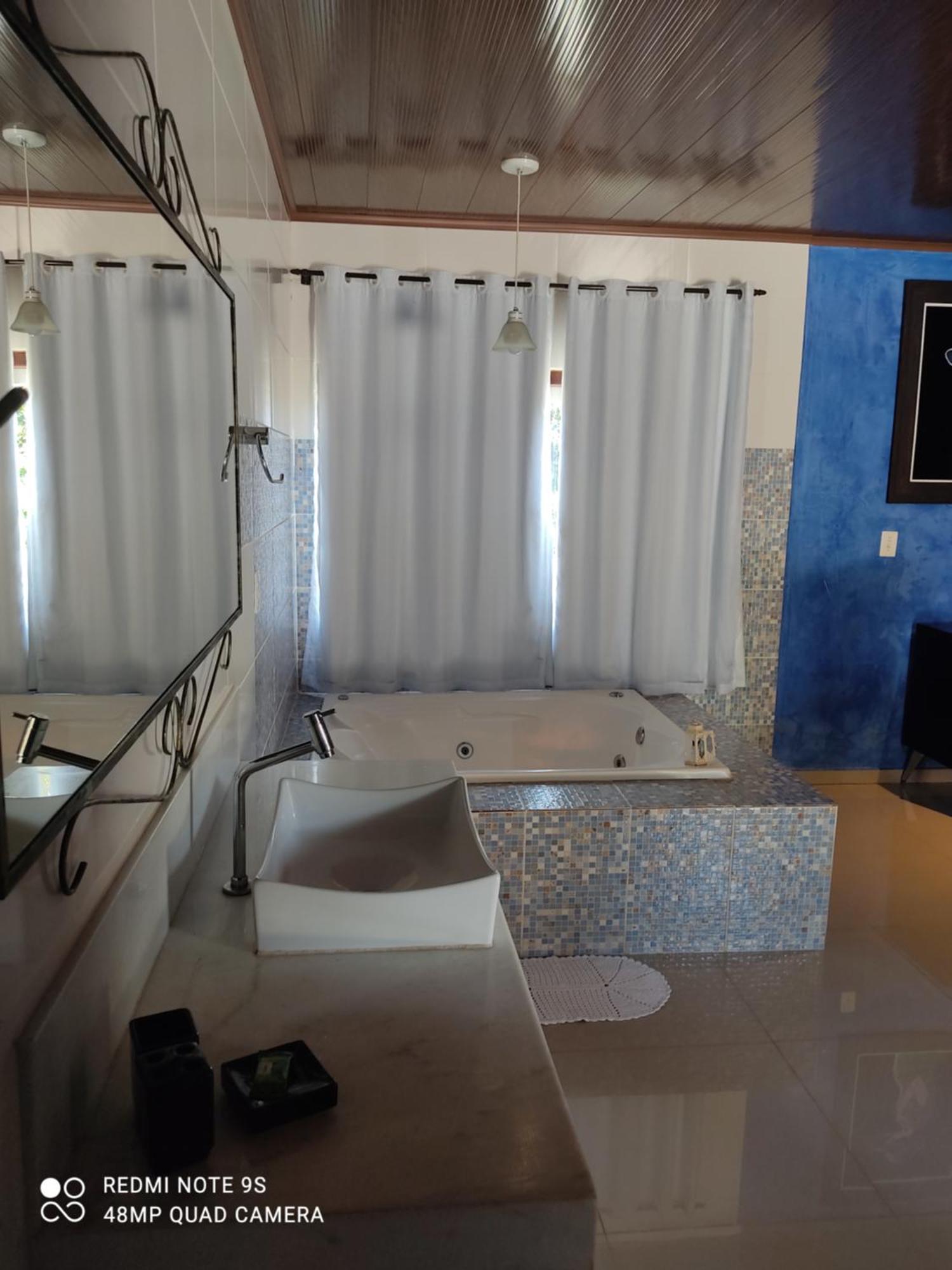 Deluxe Double Room Bath