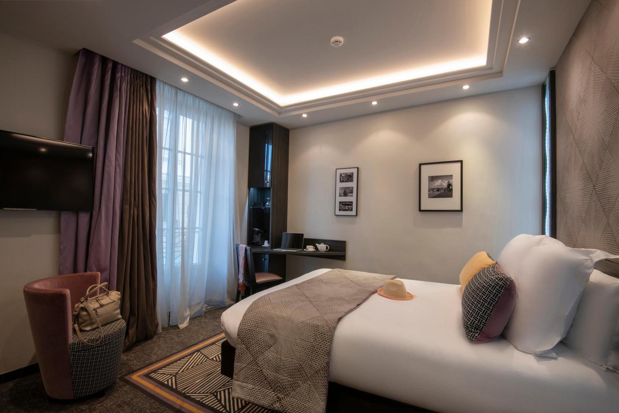 Superior Double Room City View