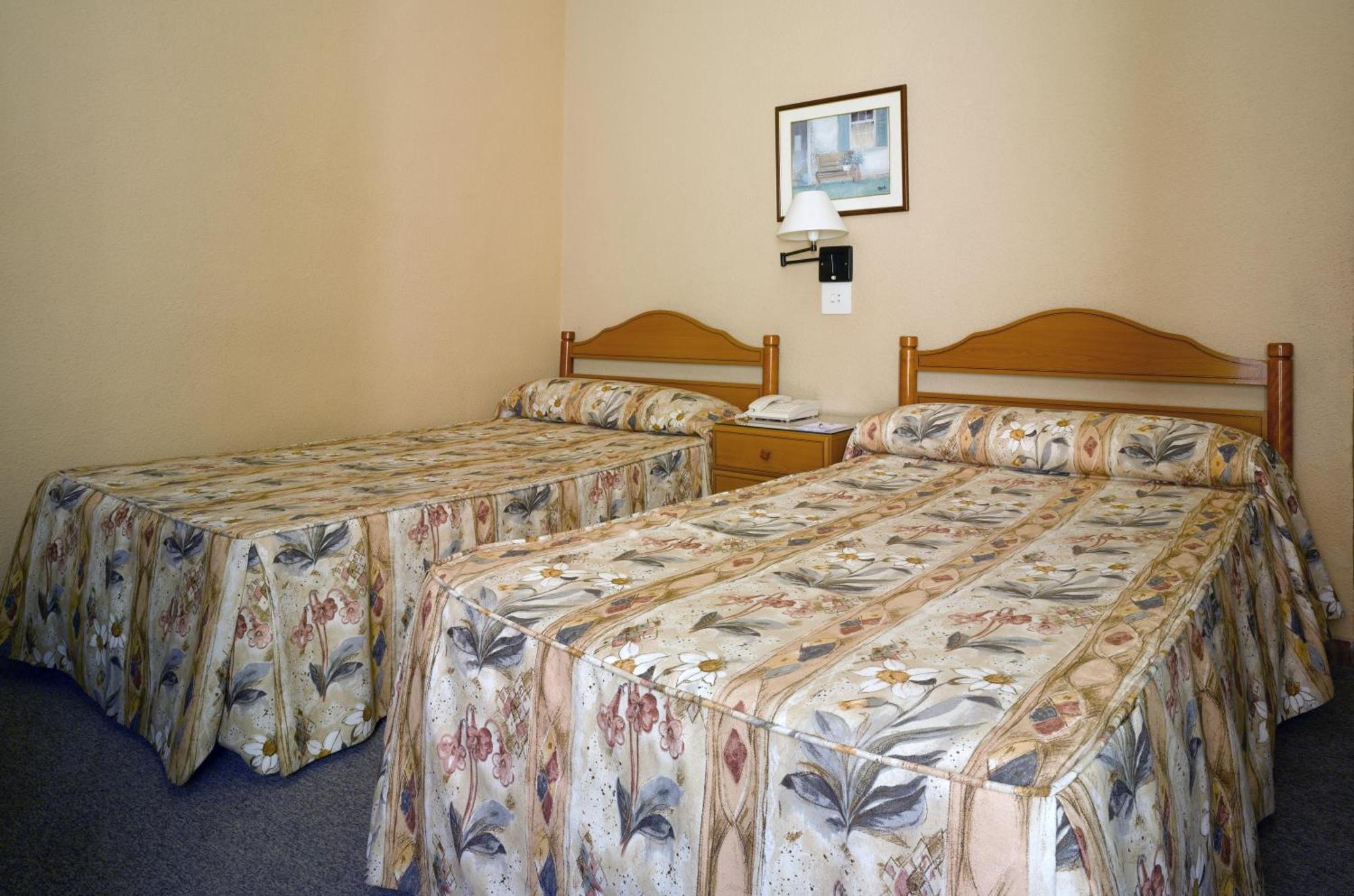 Family Room Spa access