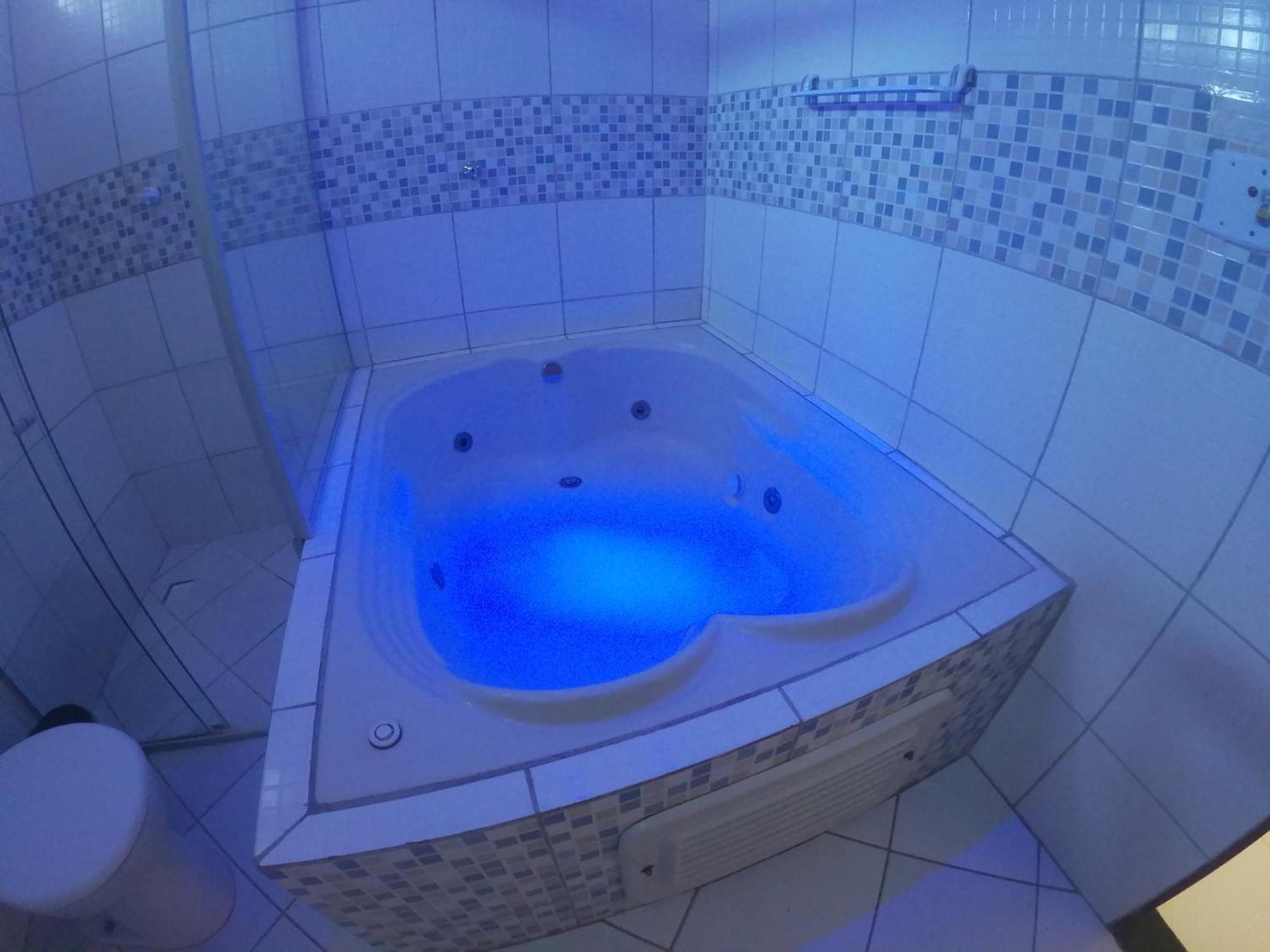 Queen Room Spa Bath