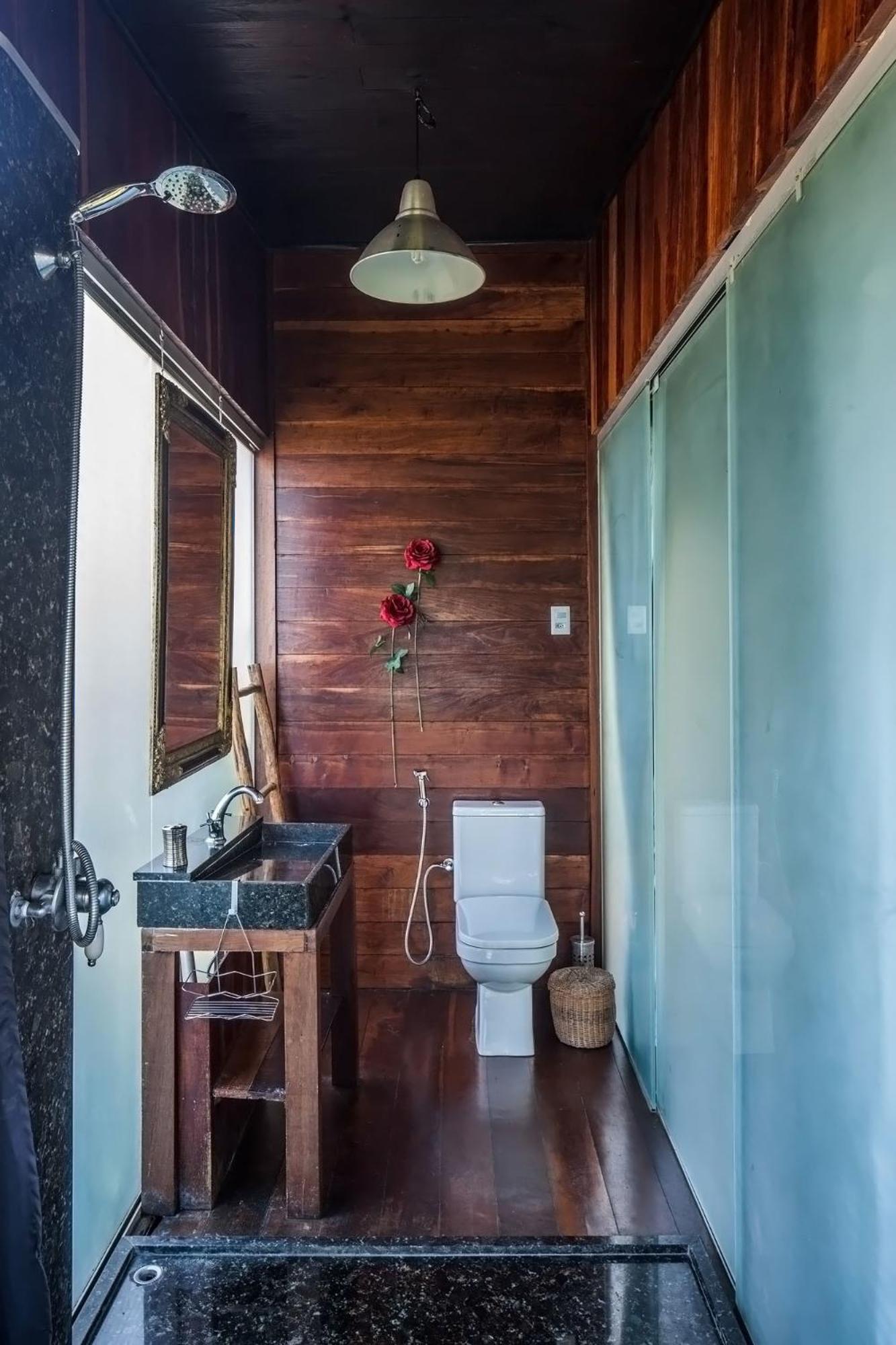Deluxe Double Room Bath