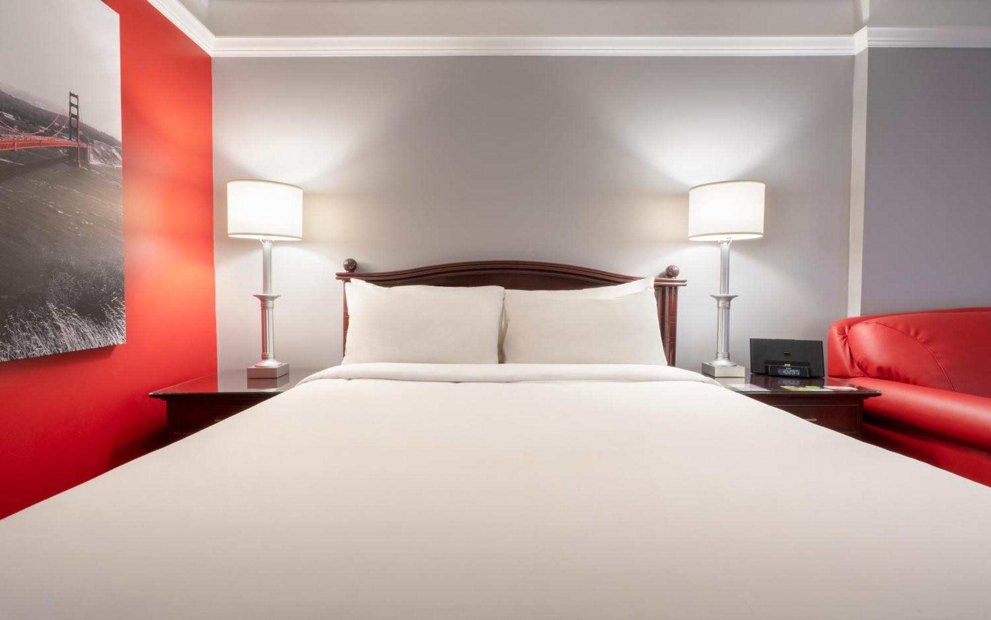 Standard Queen Room