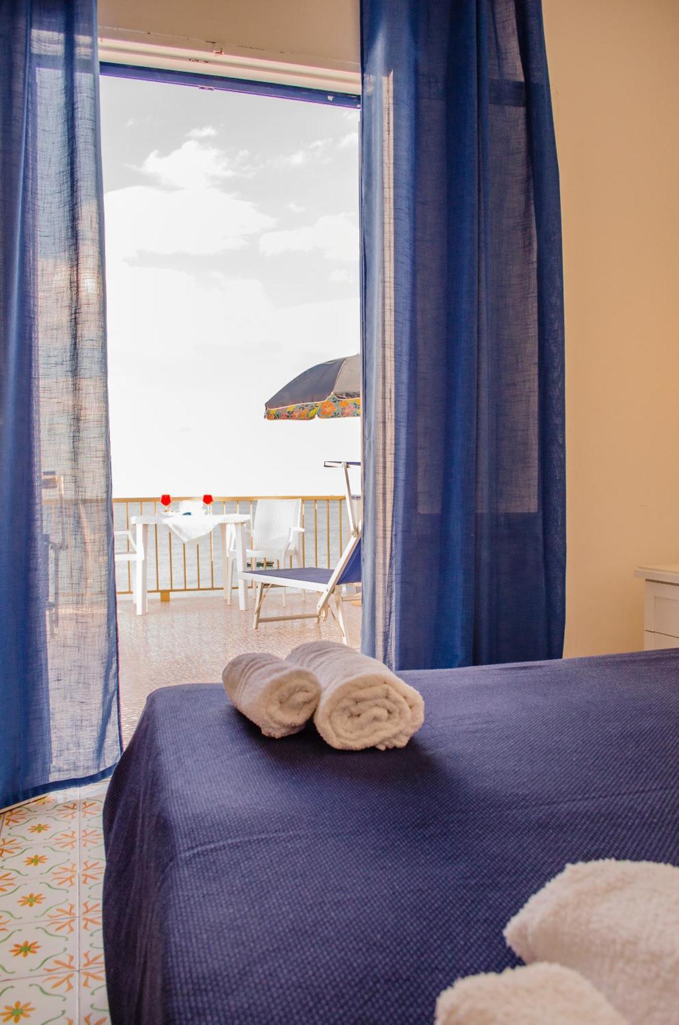 Superior Double Room Sea View