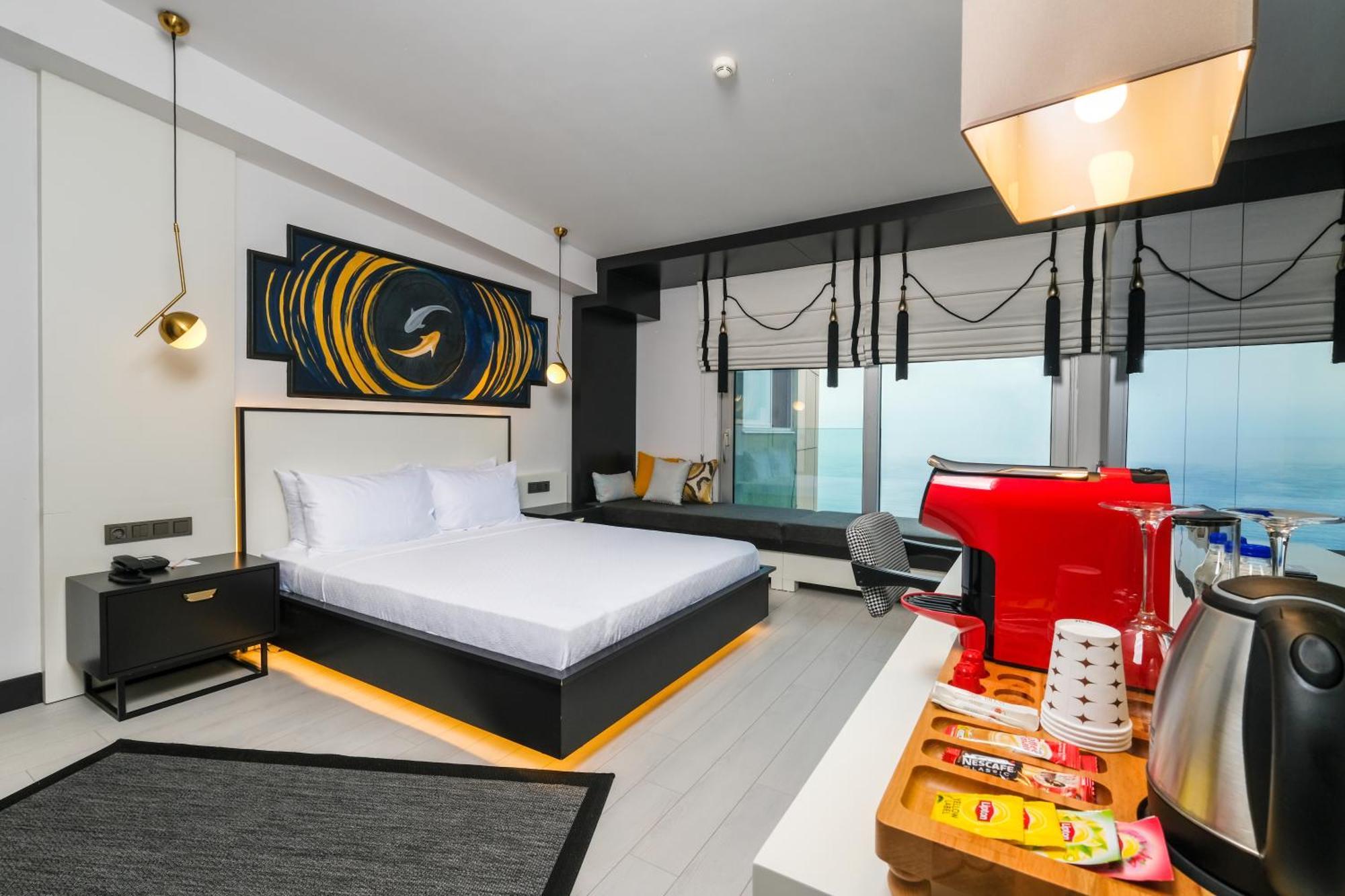 Deluxe Suite Sea View