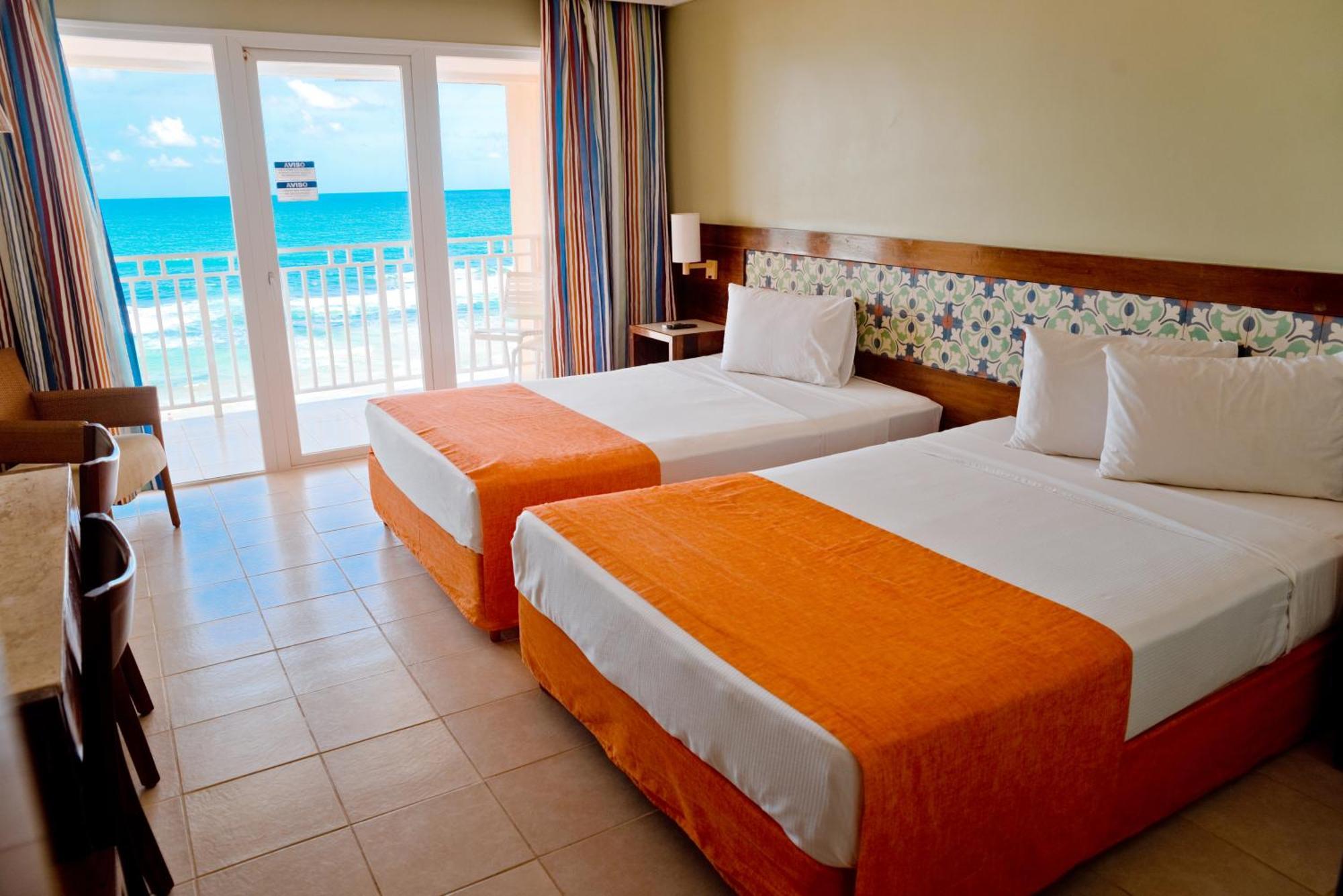 Deluxe Room Front Sea View