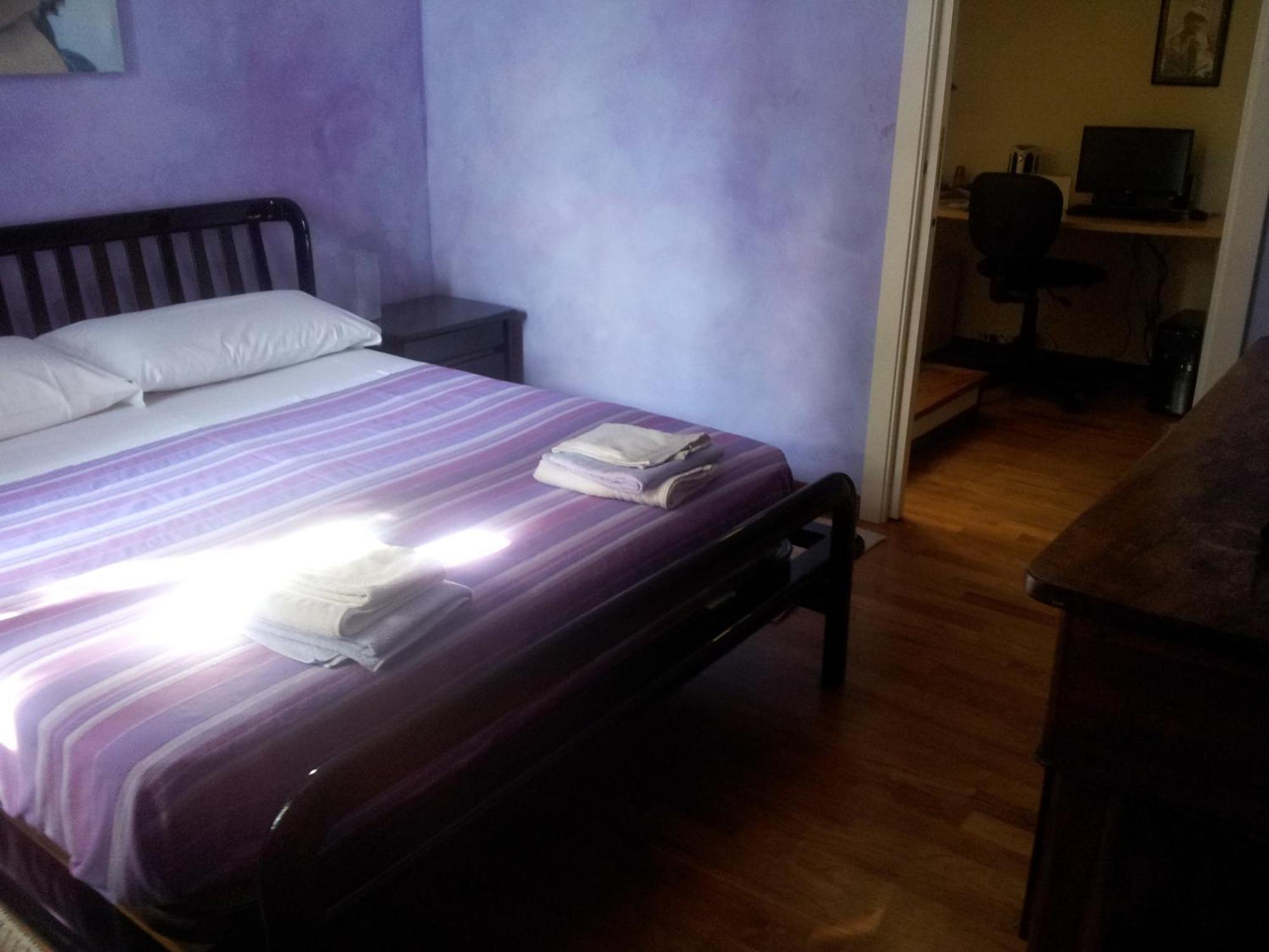 Double Room Private External Bathroom