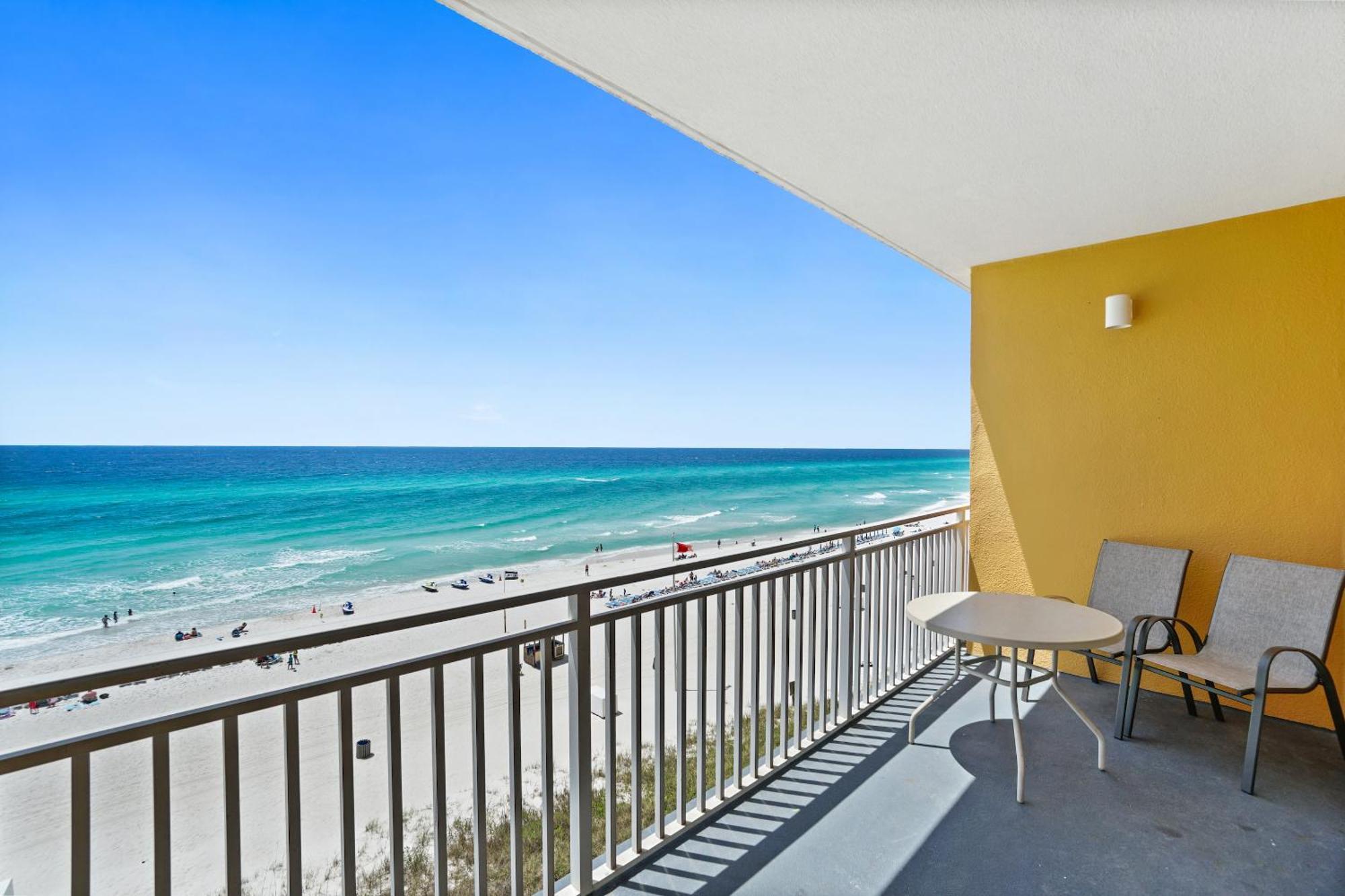 One-Bedroom Apartment 305W