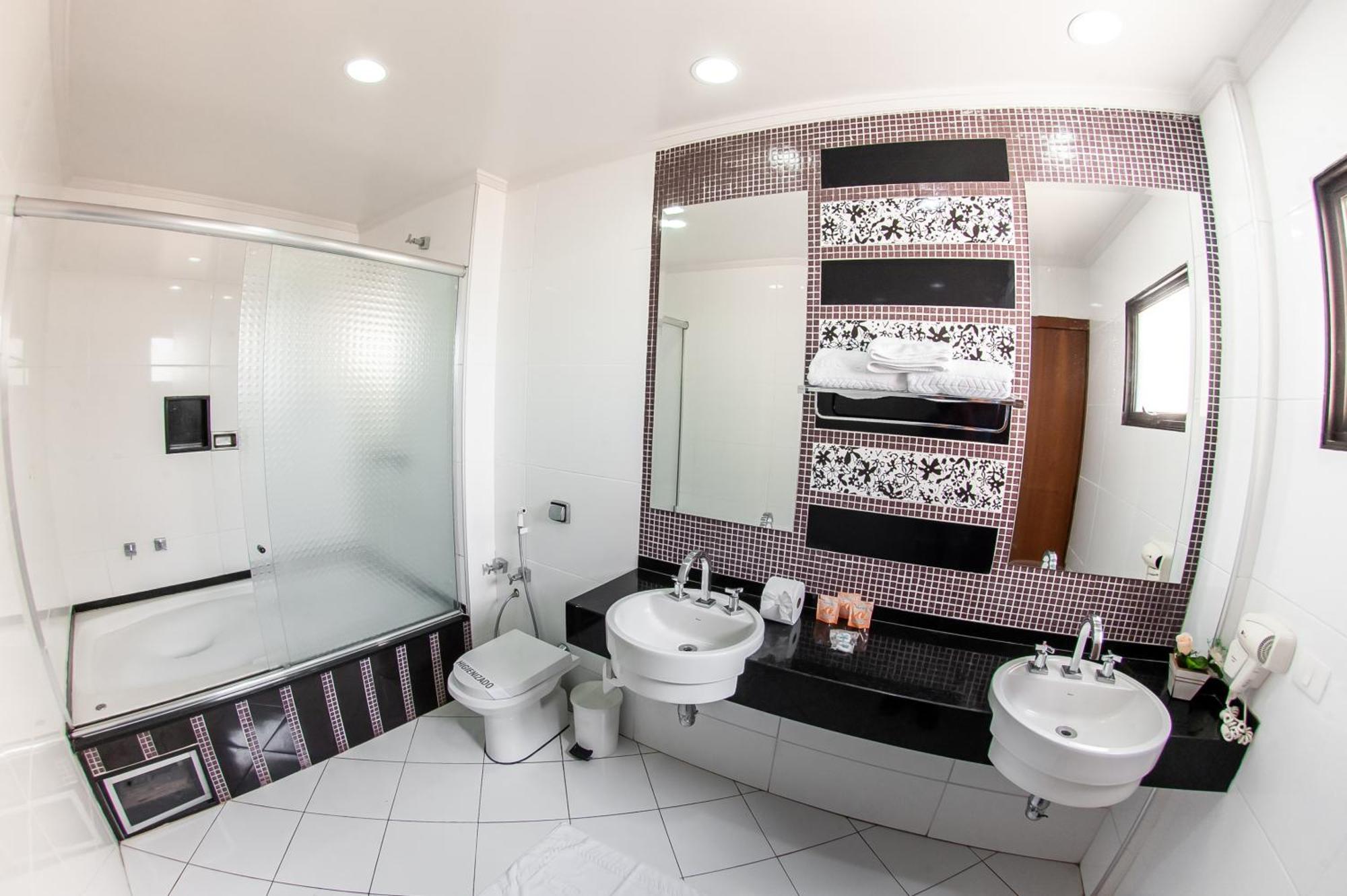 Suite Spa Bath