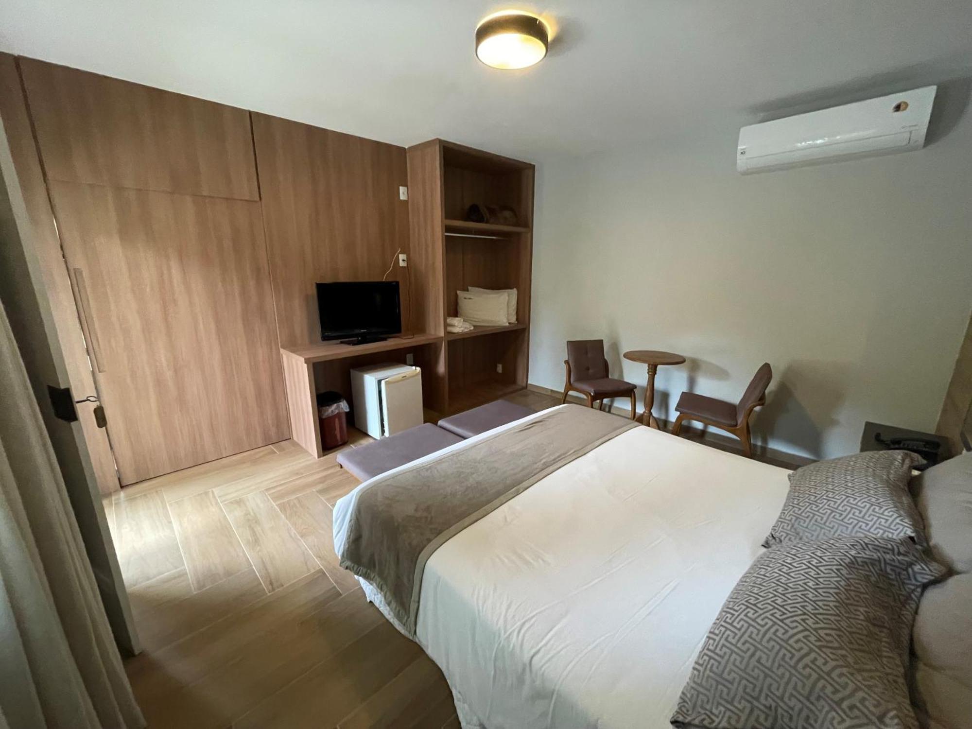Master Double Room Hot Tub
