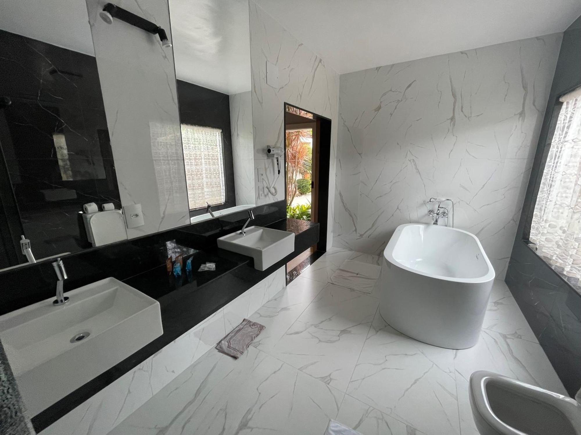 Master Double Room Hot Tub