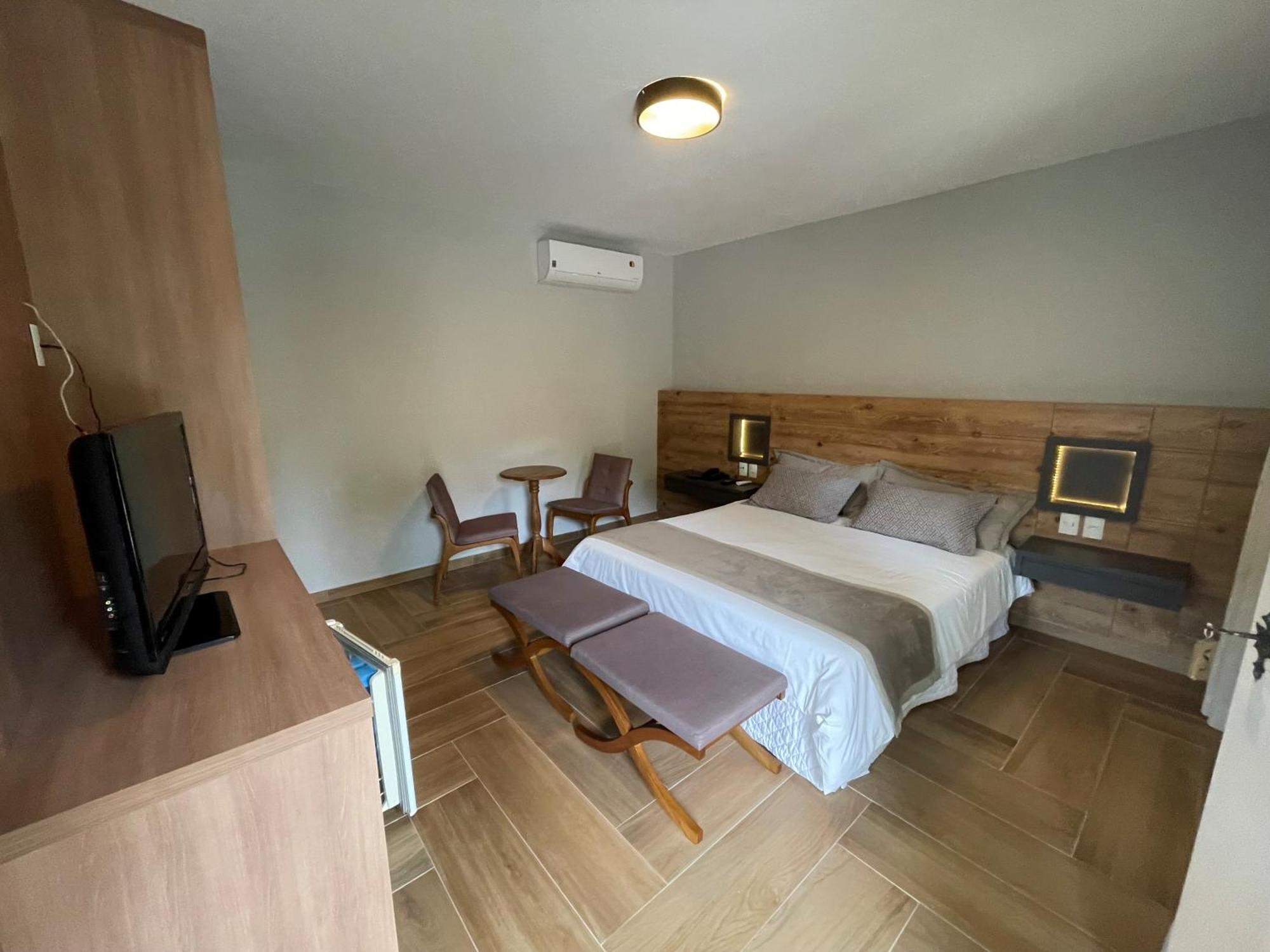 Master Double Room Hot Tub