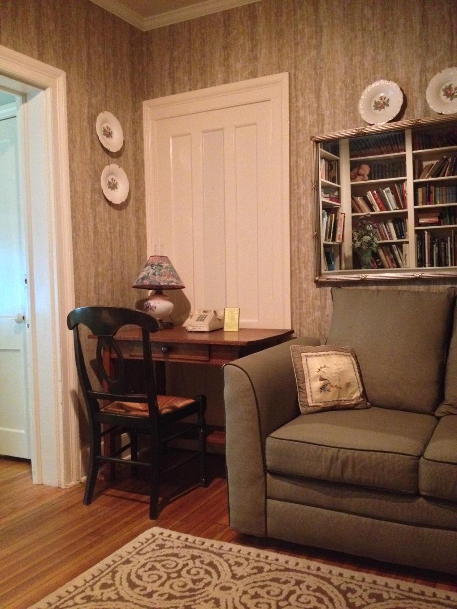 Queen Suite