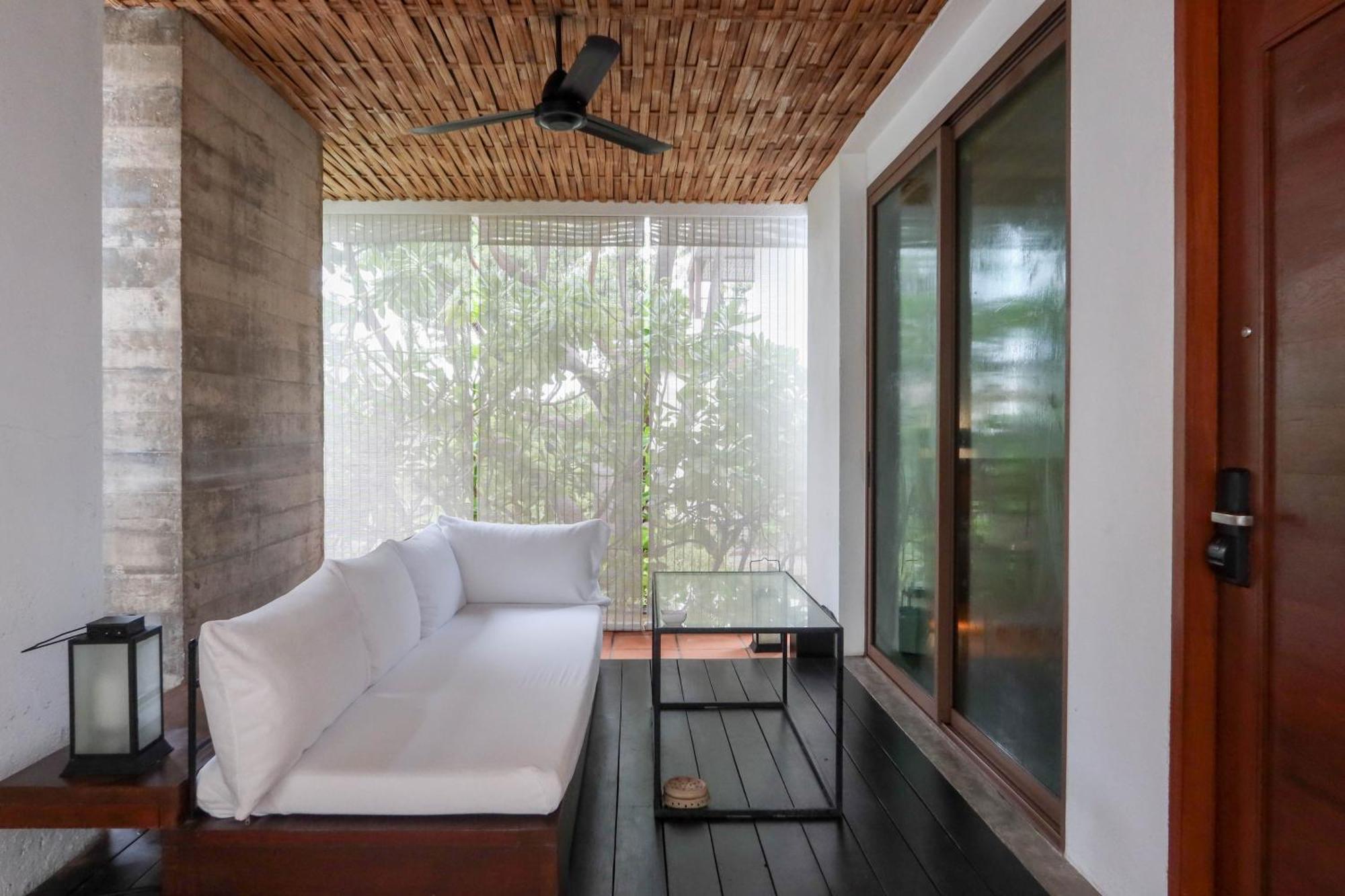 Oceanbed Pool Villa