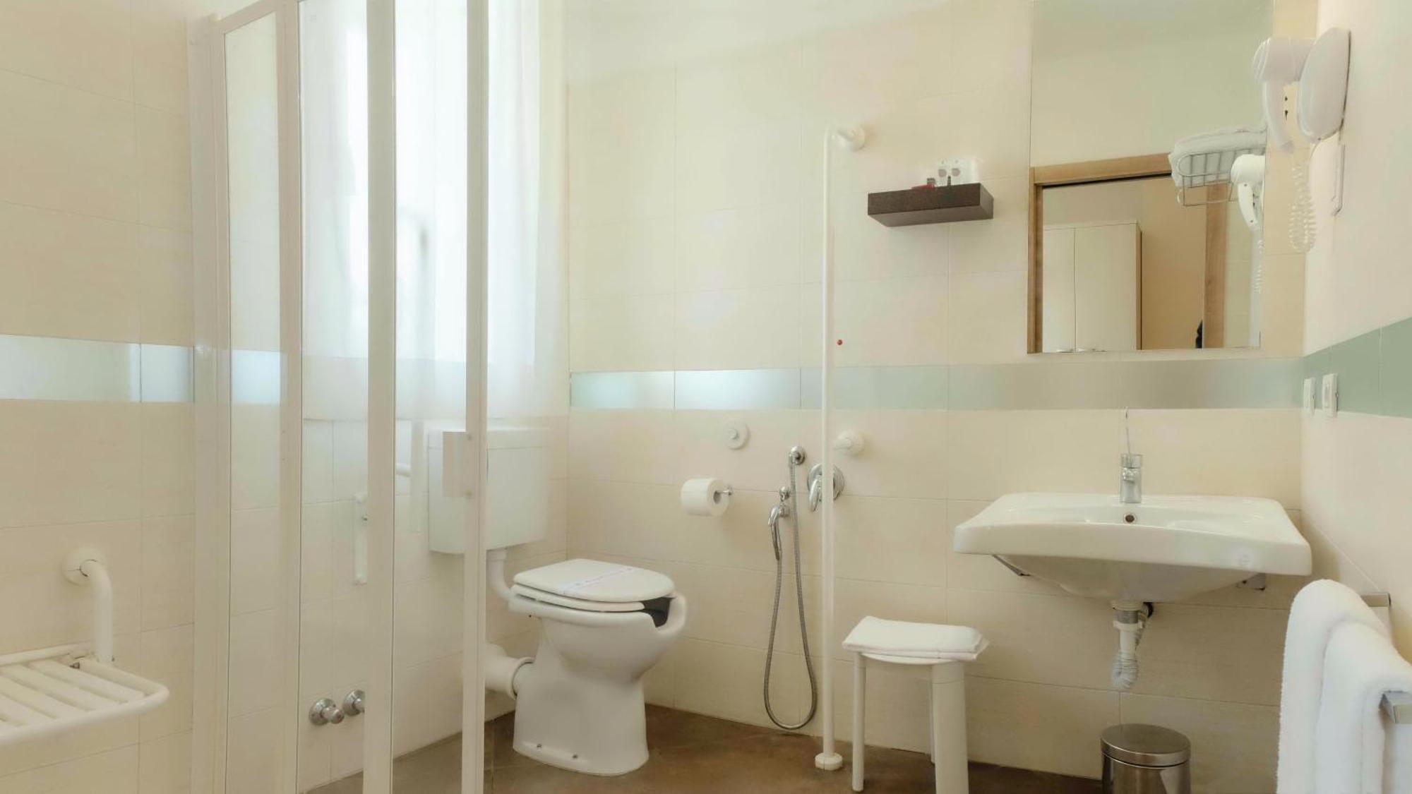 Queen Room Disability Access