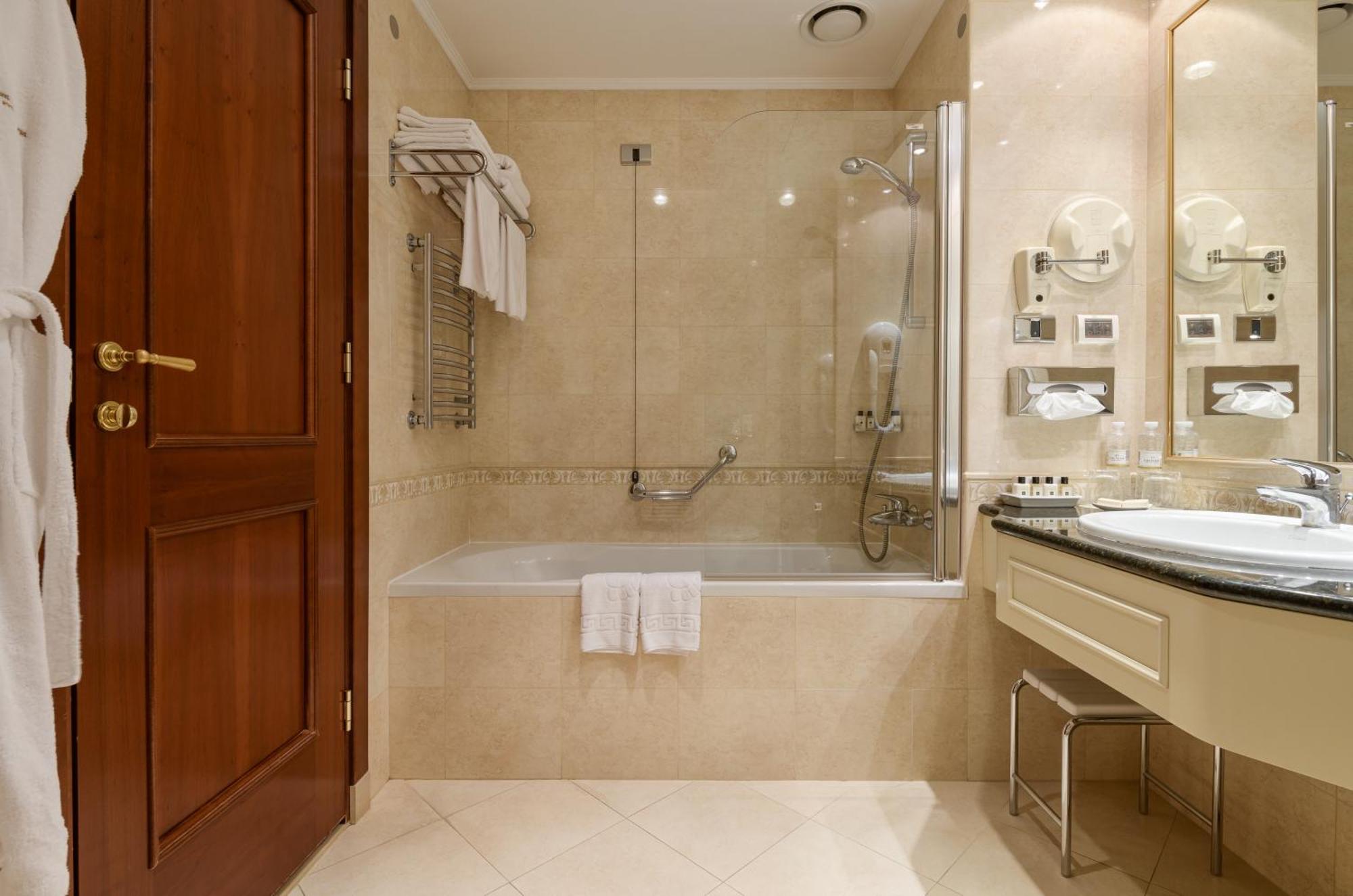 Premier Twin Room