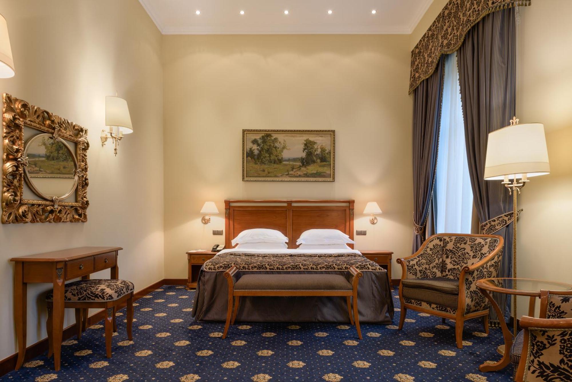 Premier King Room