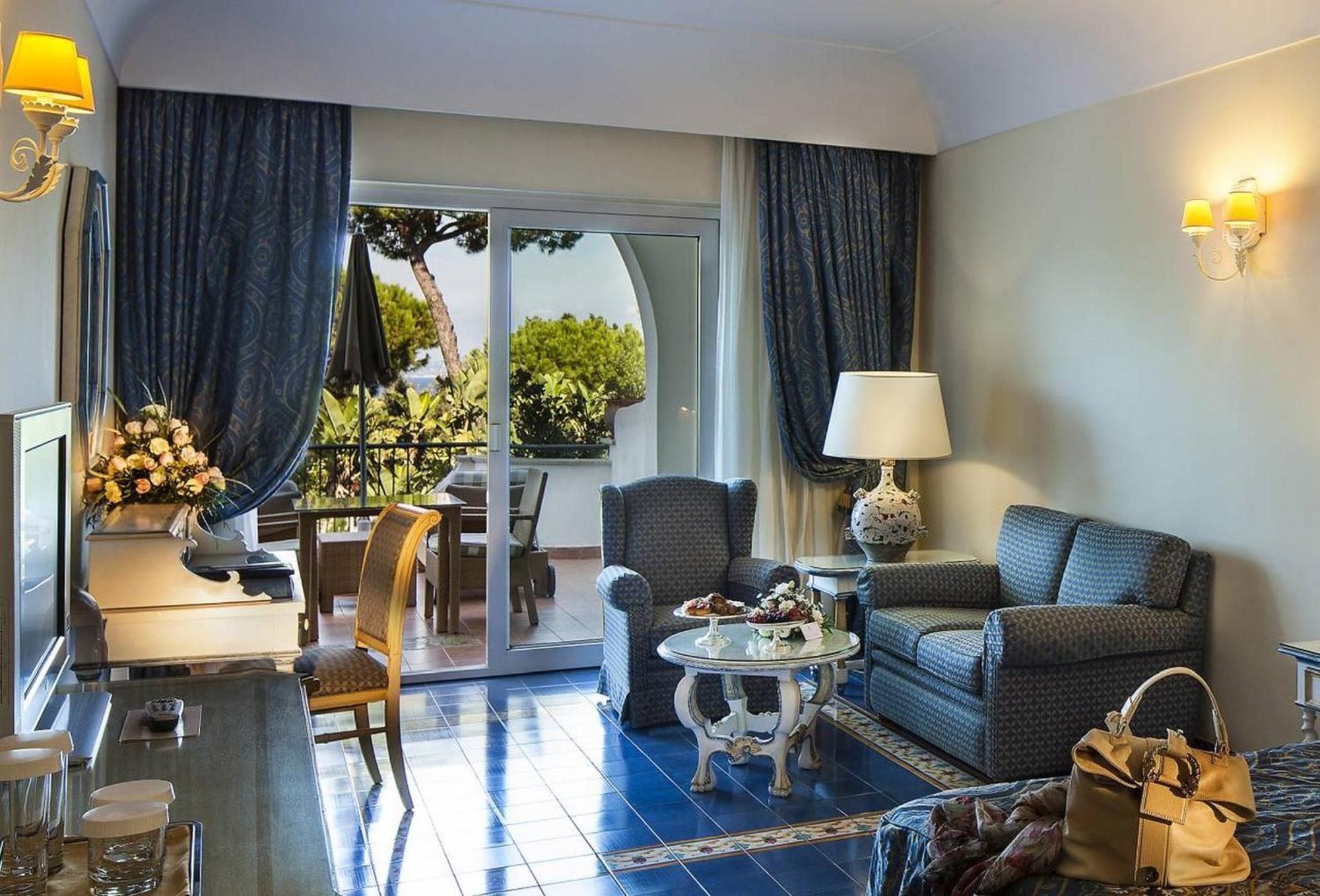 Deluxe Double or Twin Room Sea View