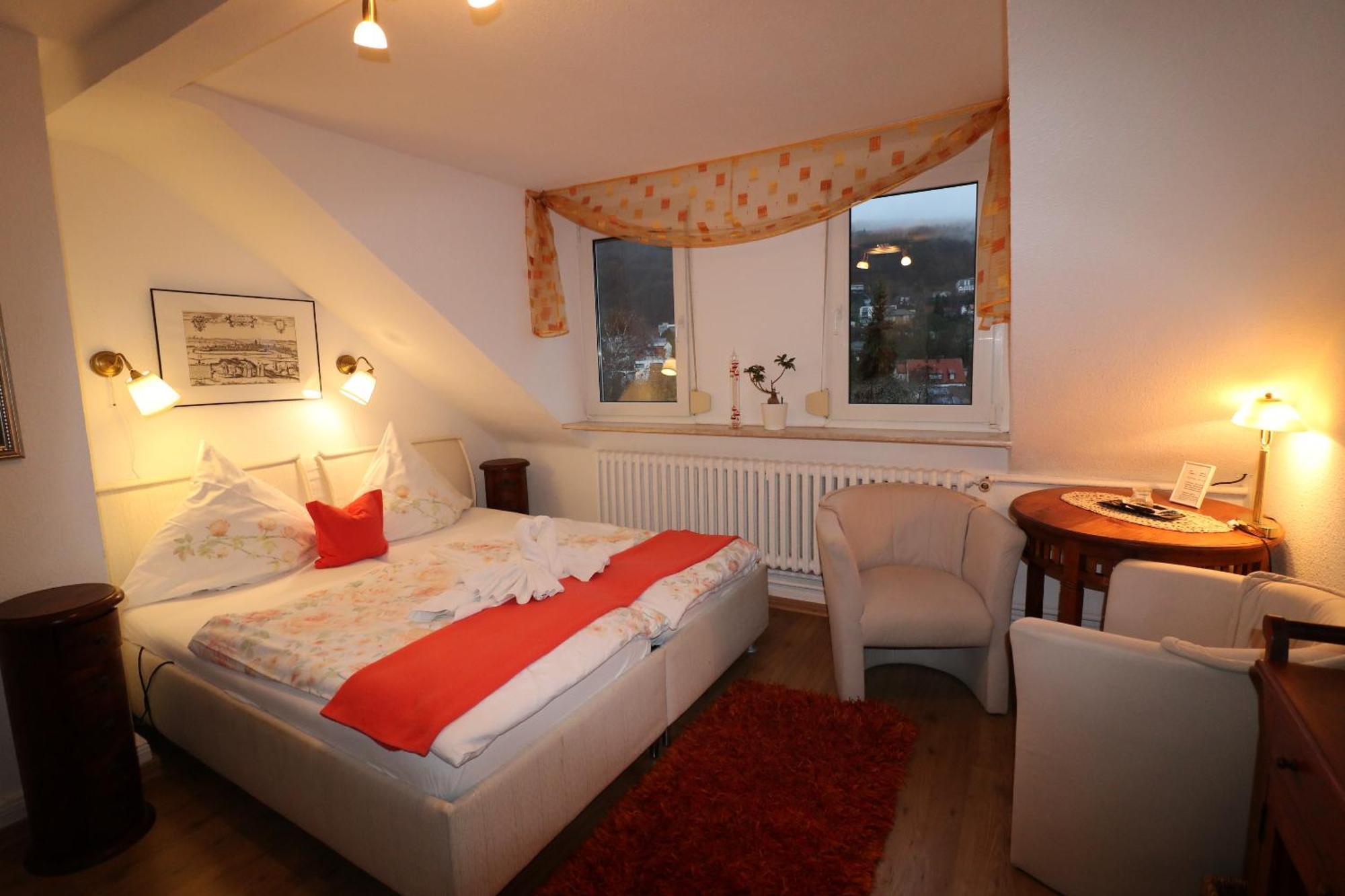 Deluxe Double Room Bath