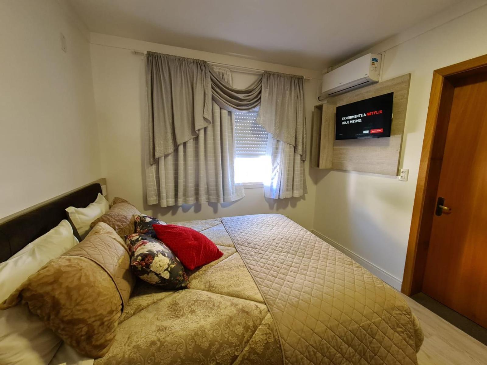Deluxe Double Room Bath