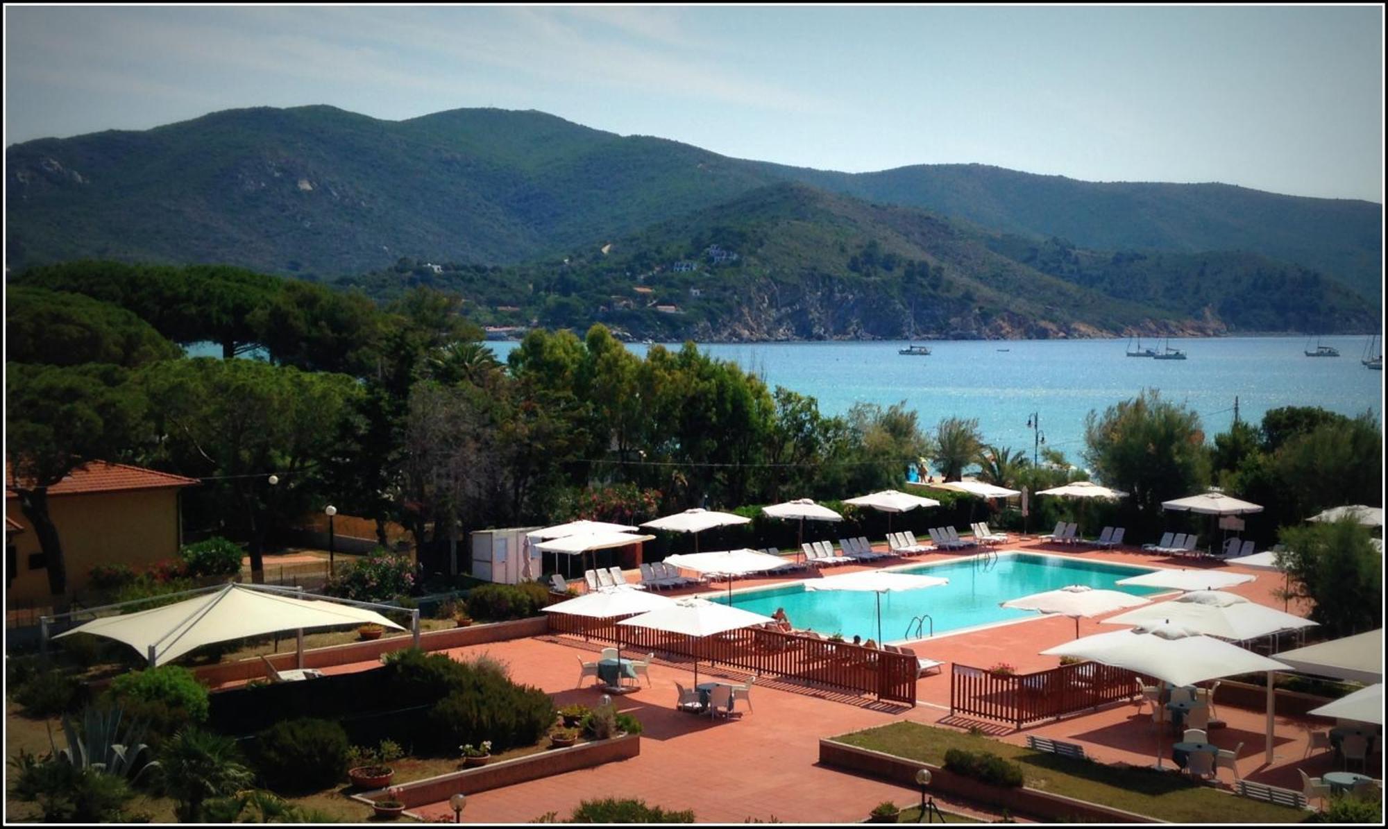 Double or Twin Room Balcony Partial Sea View