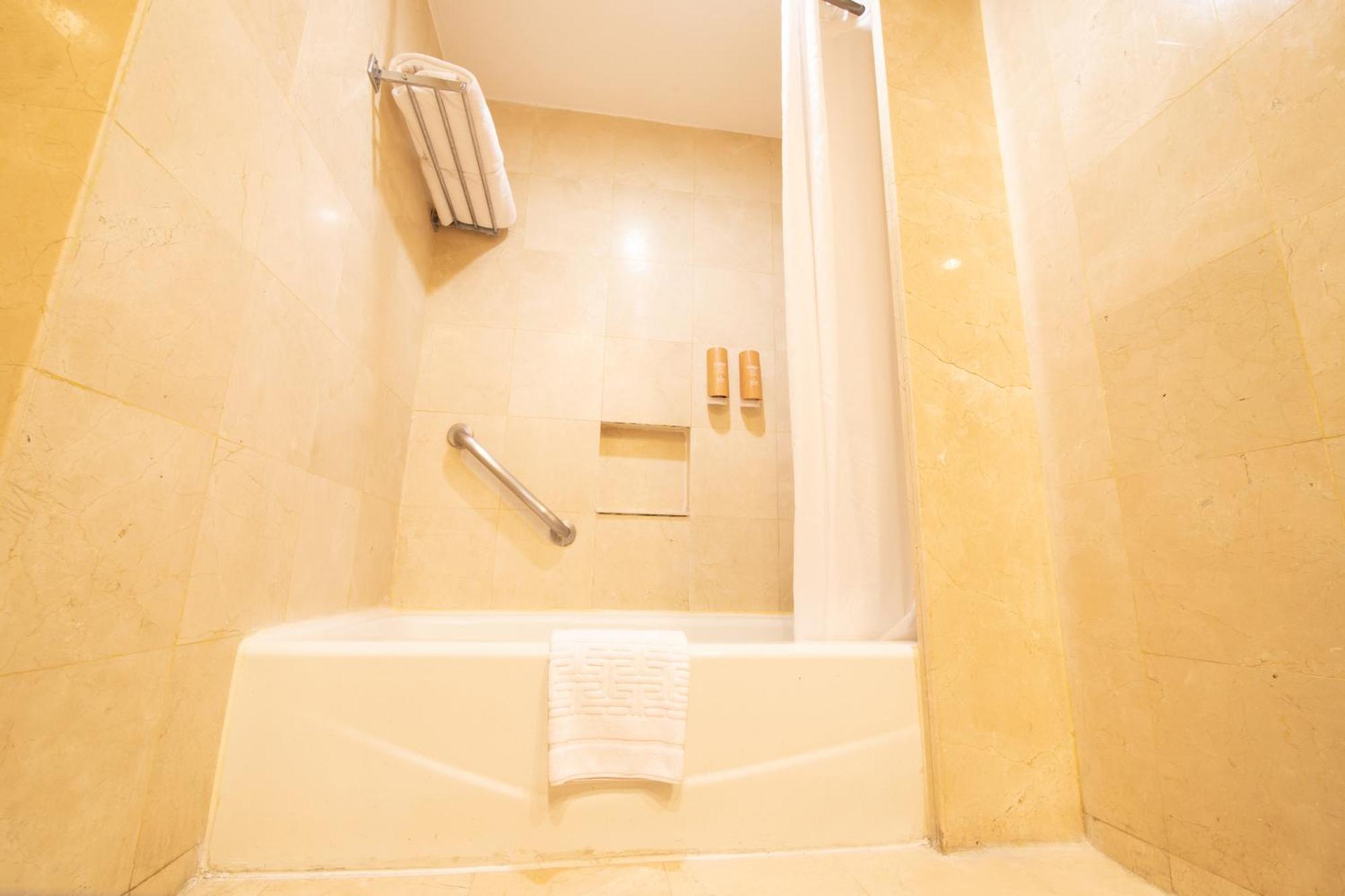 Queen Room Sea View