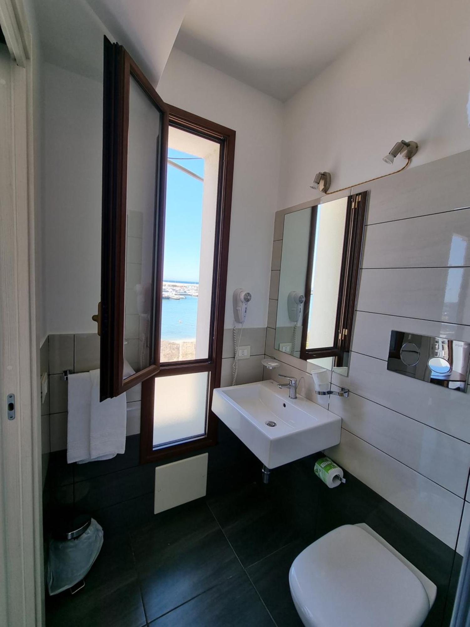 Deluxe Double Room Sea View Annex